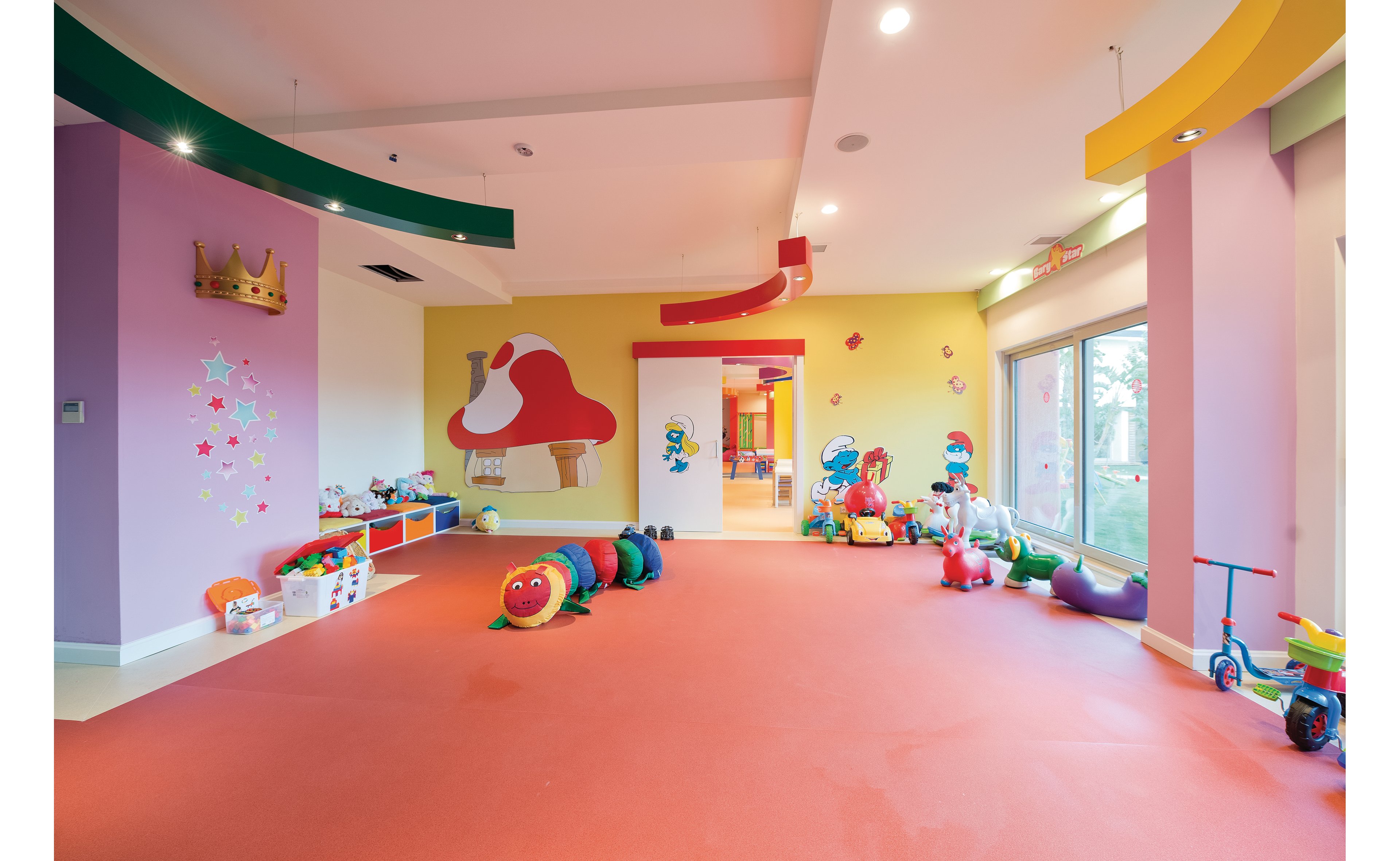 Lara Barut Collection