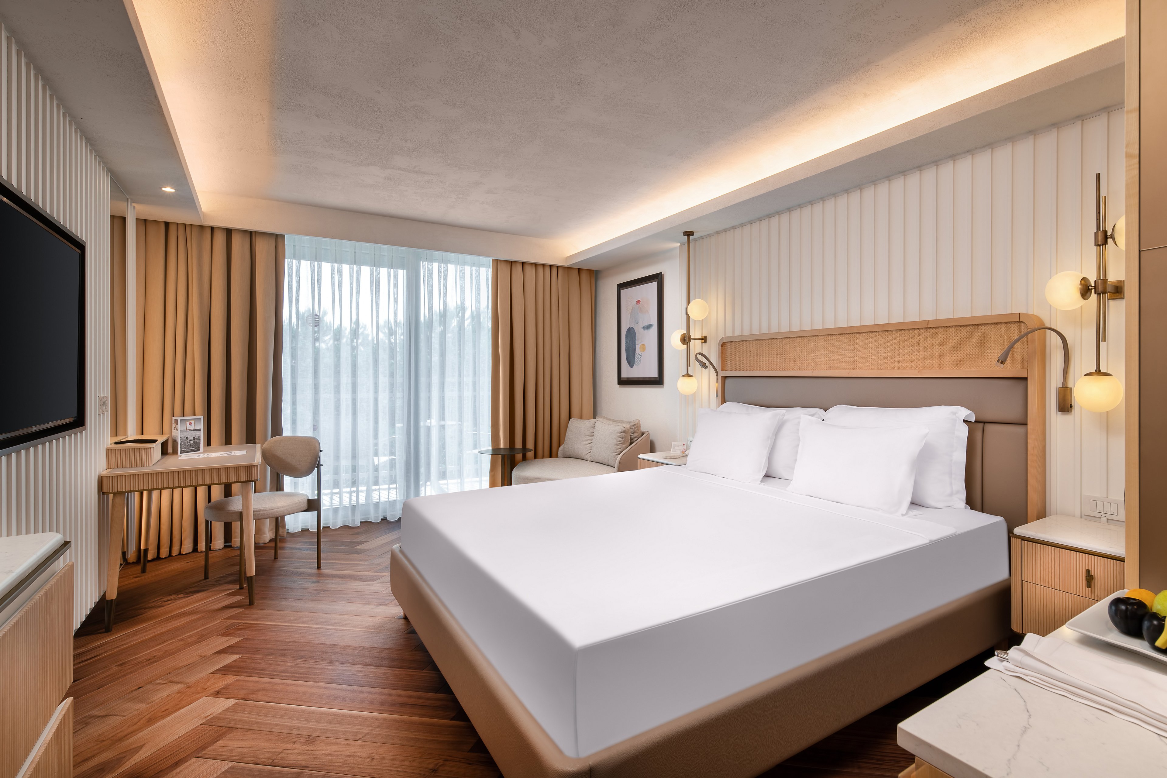 Lara Barut Collection