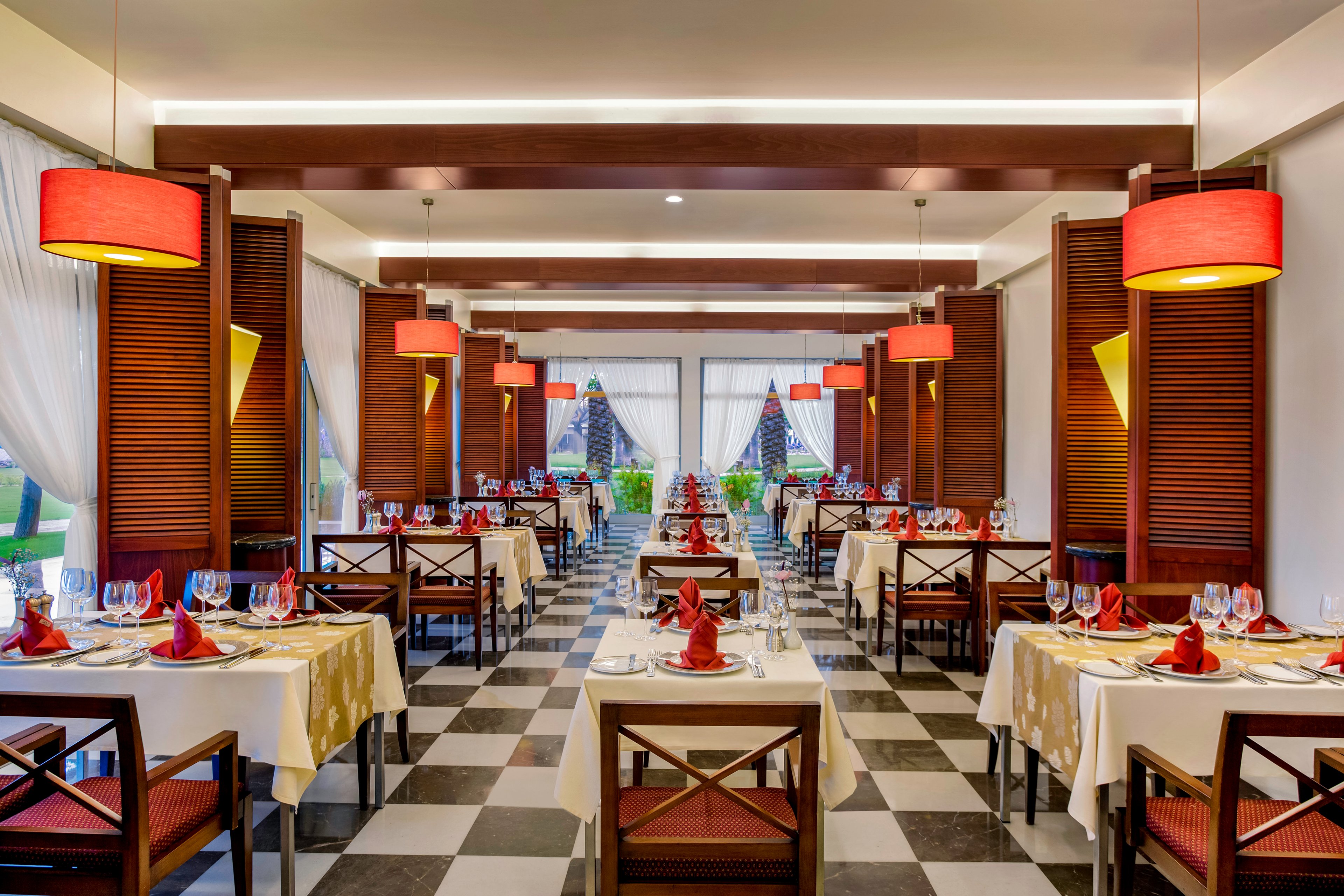 Lara Barut Collection