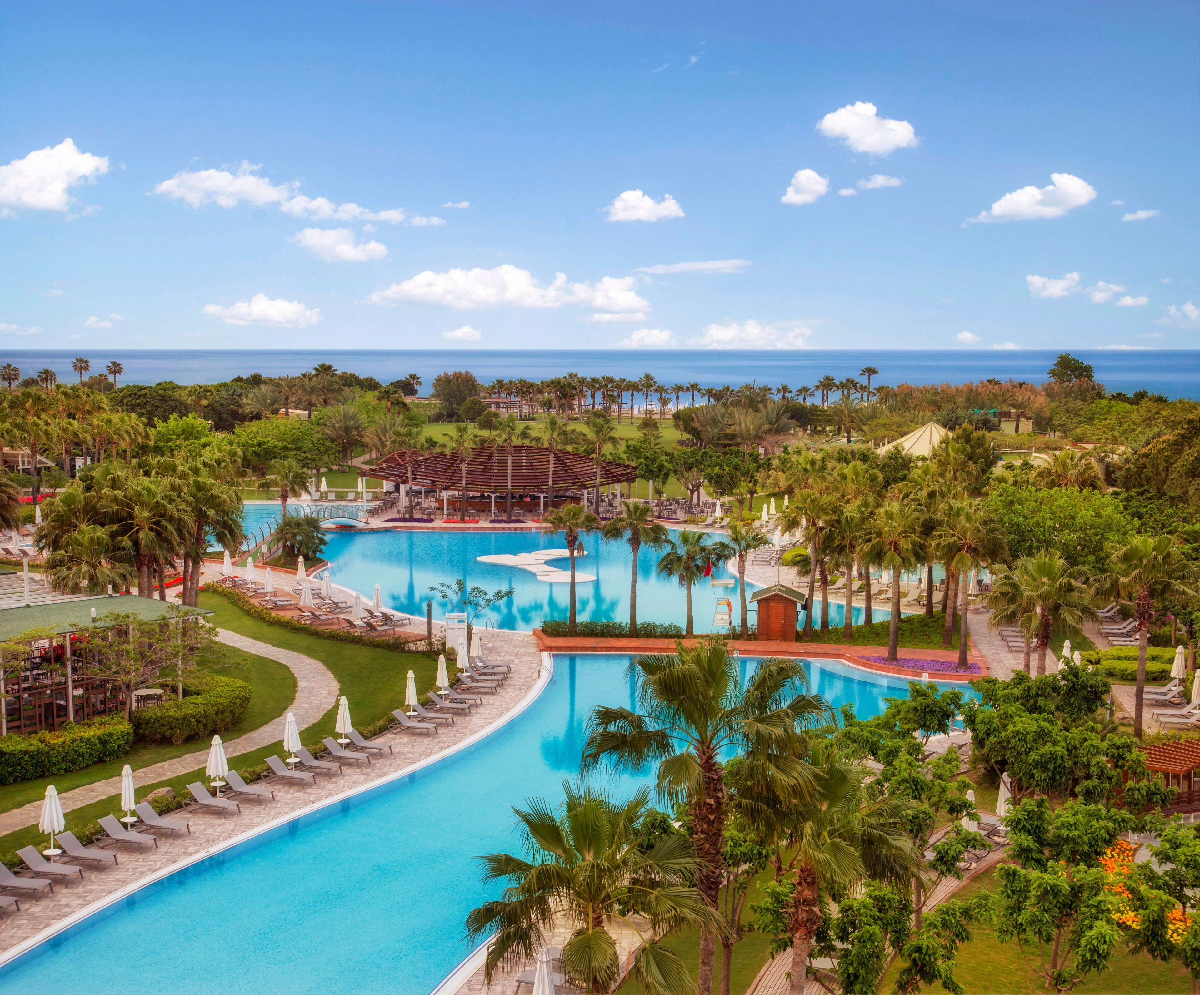 Lara Barut Collection