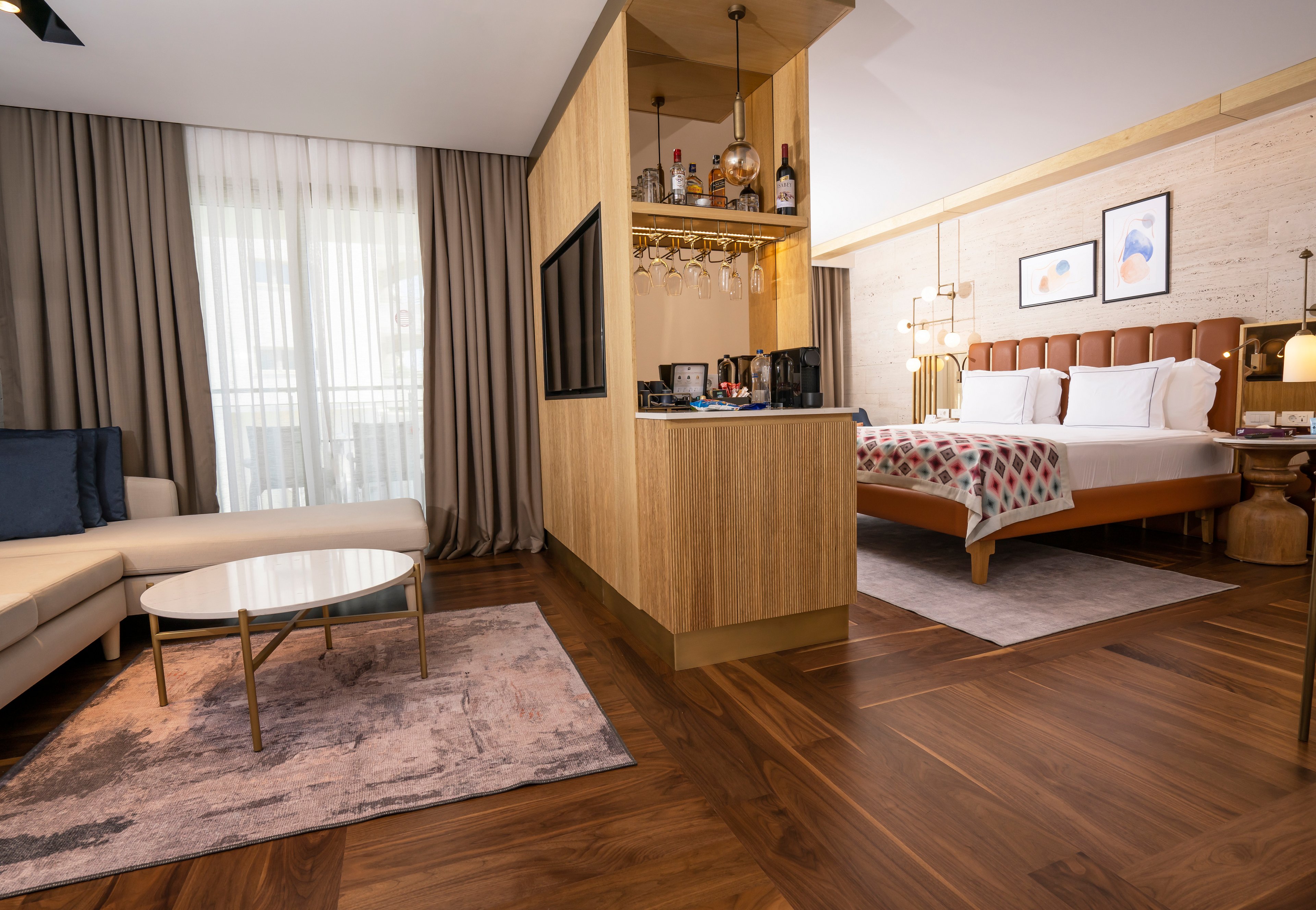 Lara Barut Collection