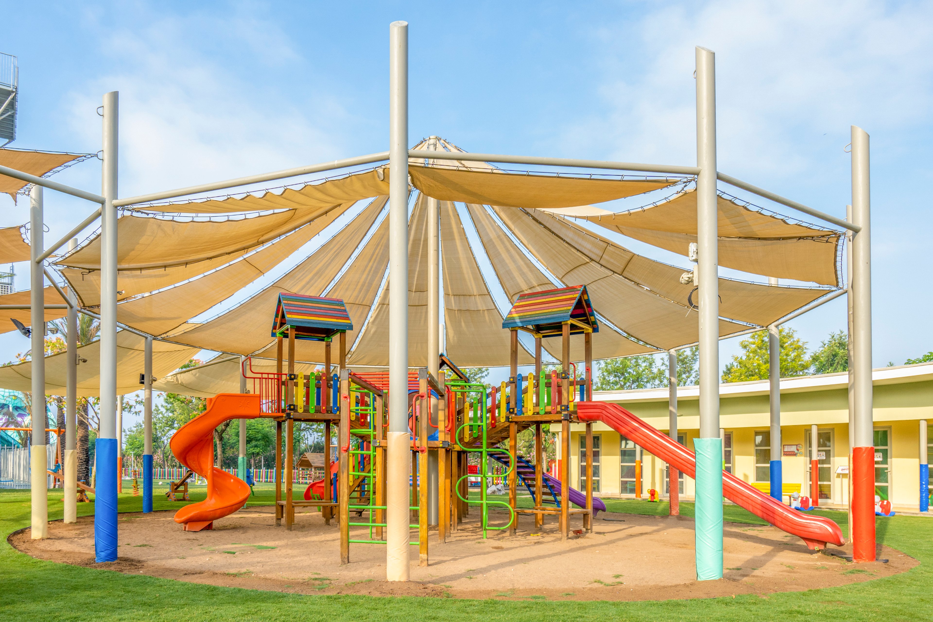 Lara Barut Collection