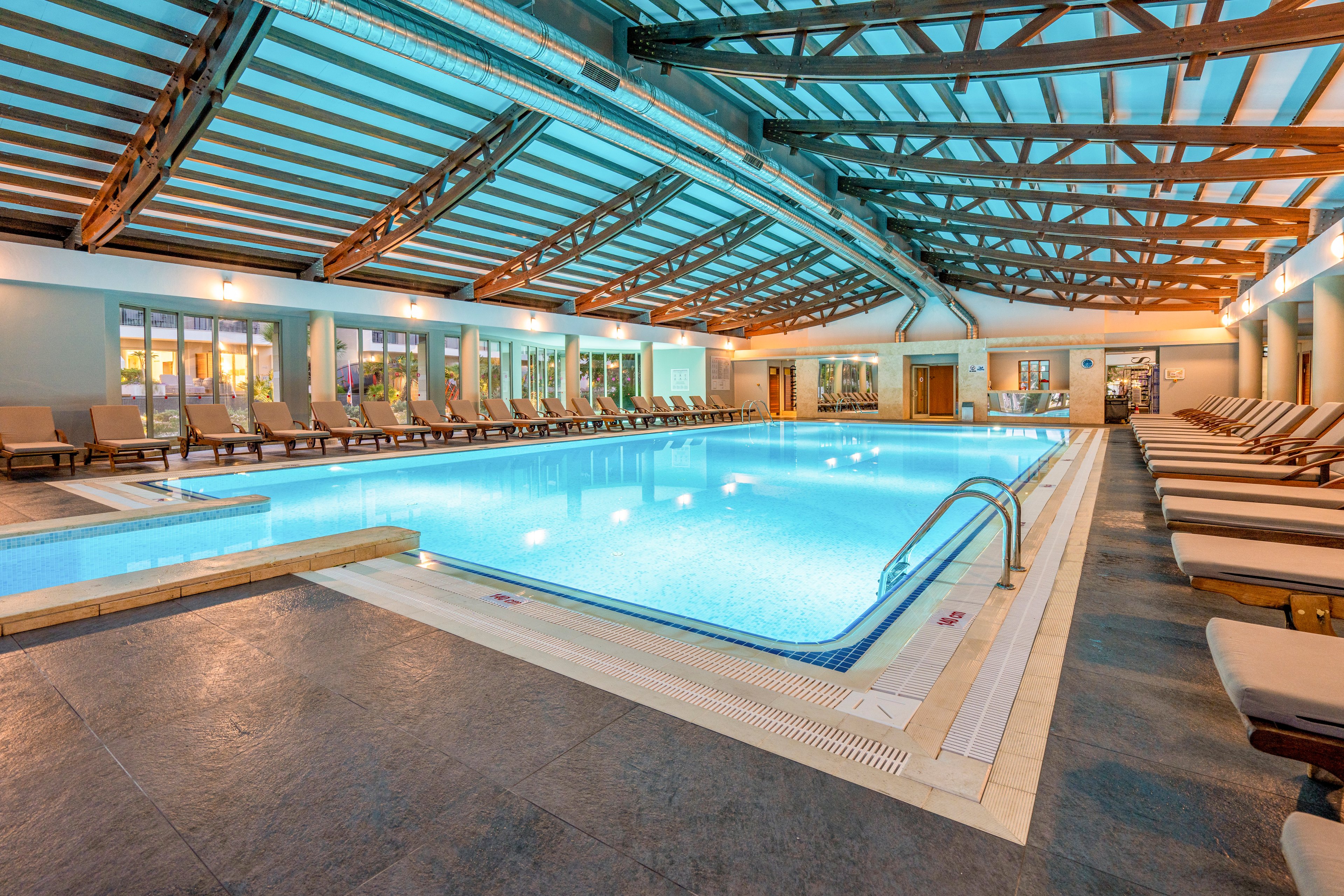 Lara Barut Collection