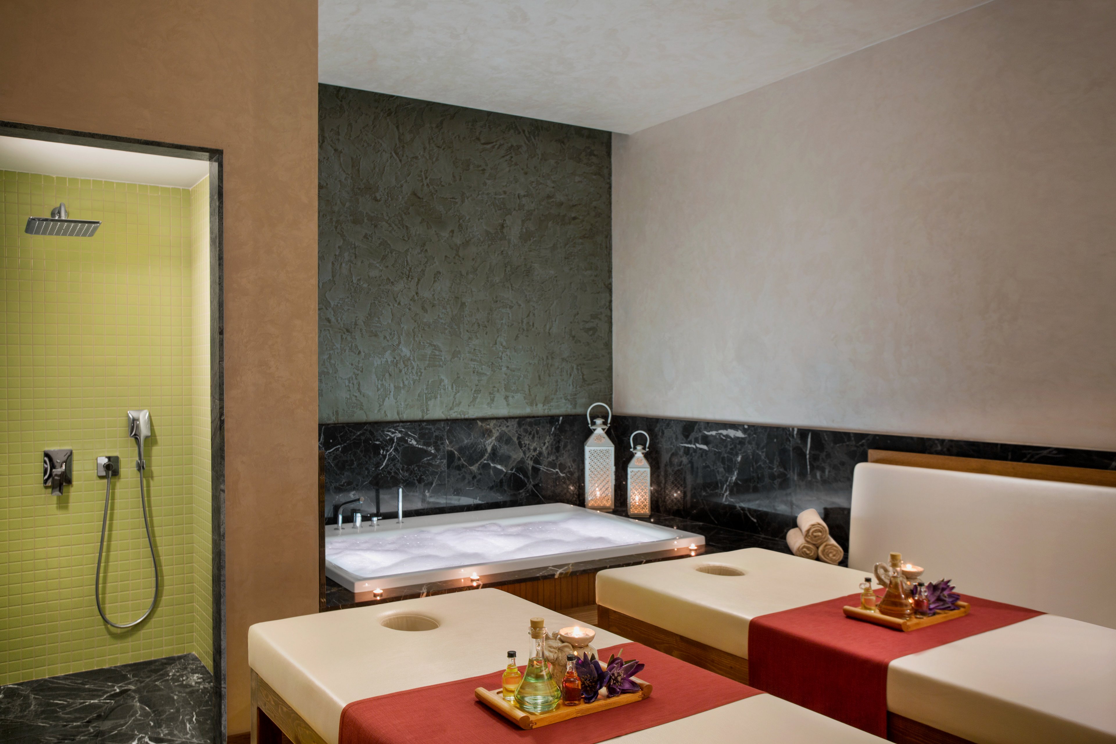 Acanthus Cennet Barut Collection