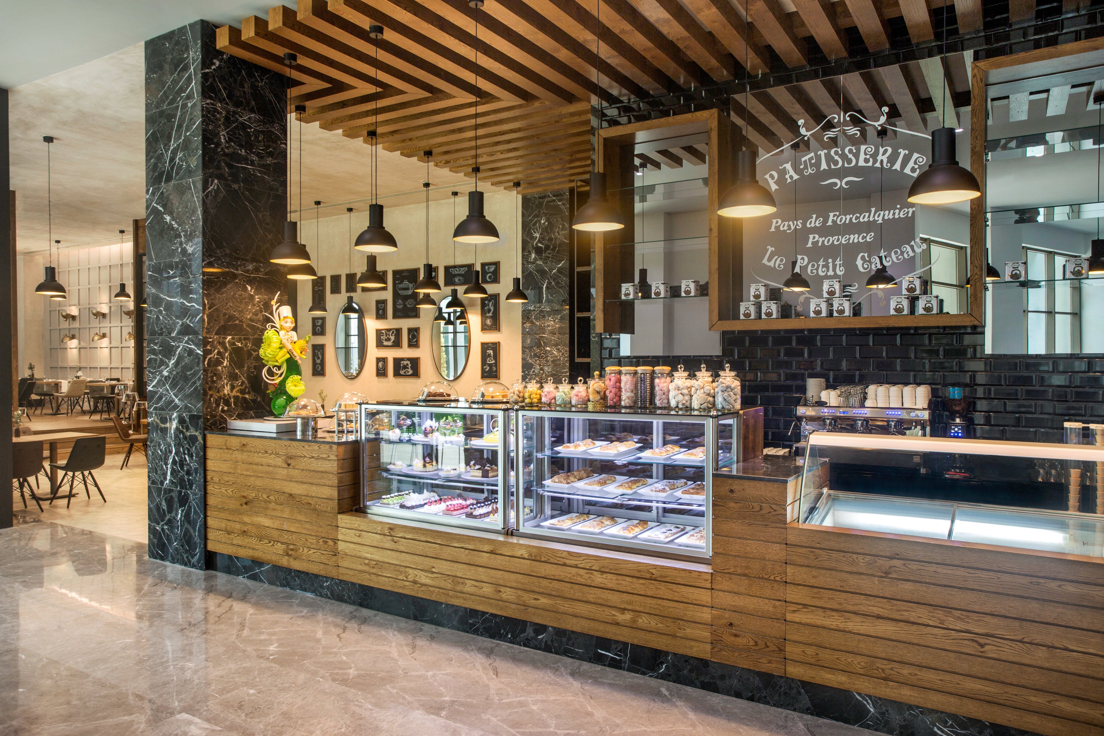 Acanthus Cennet Barut Collection