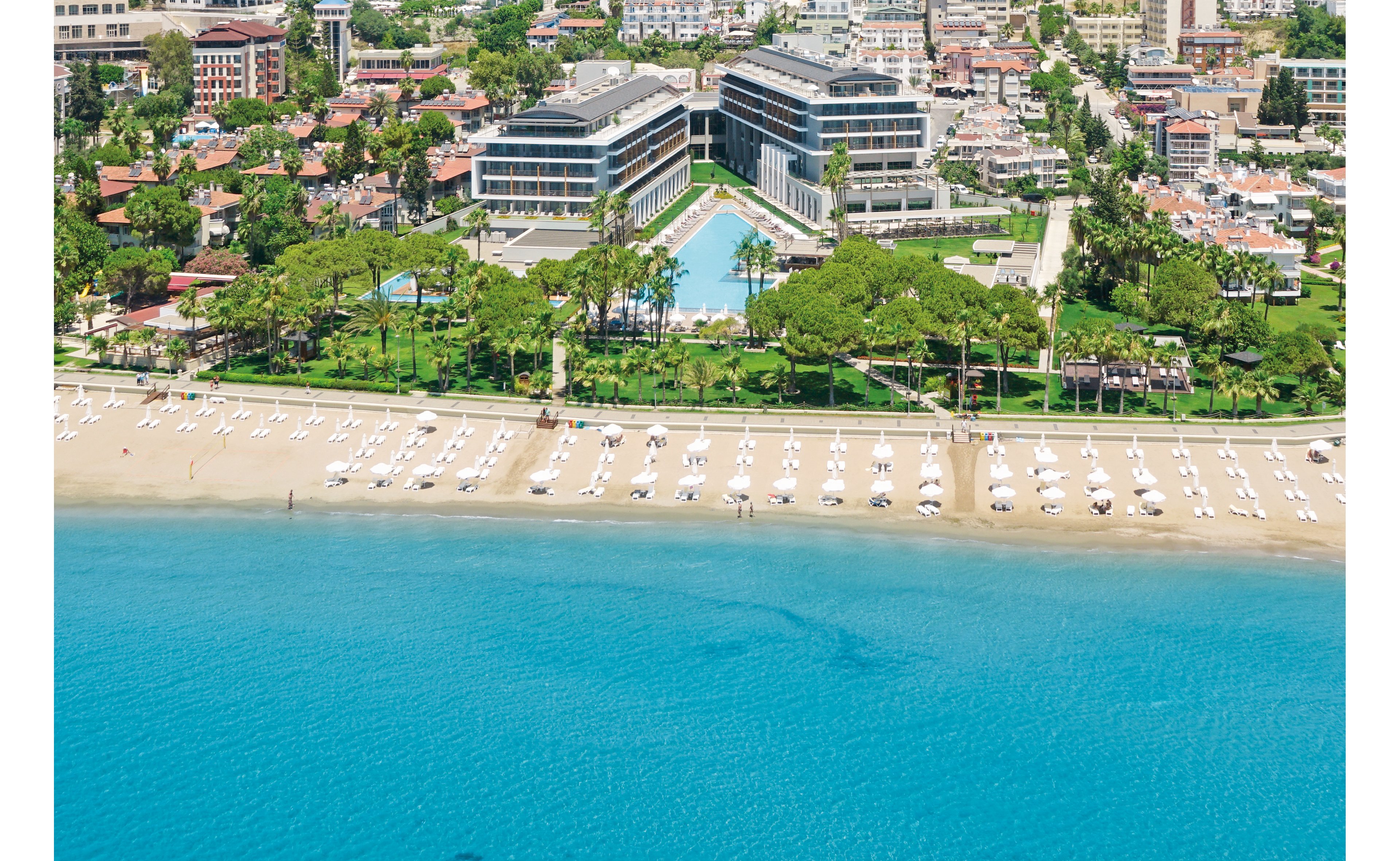 Acanthus Cennet Barut Collection