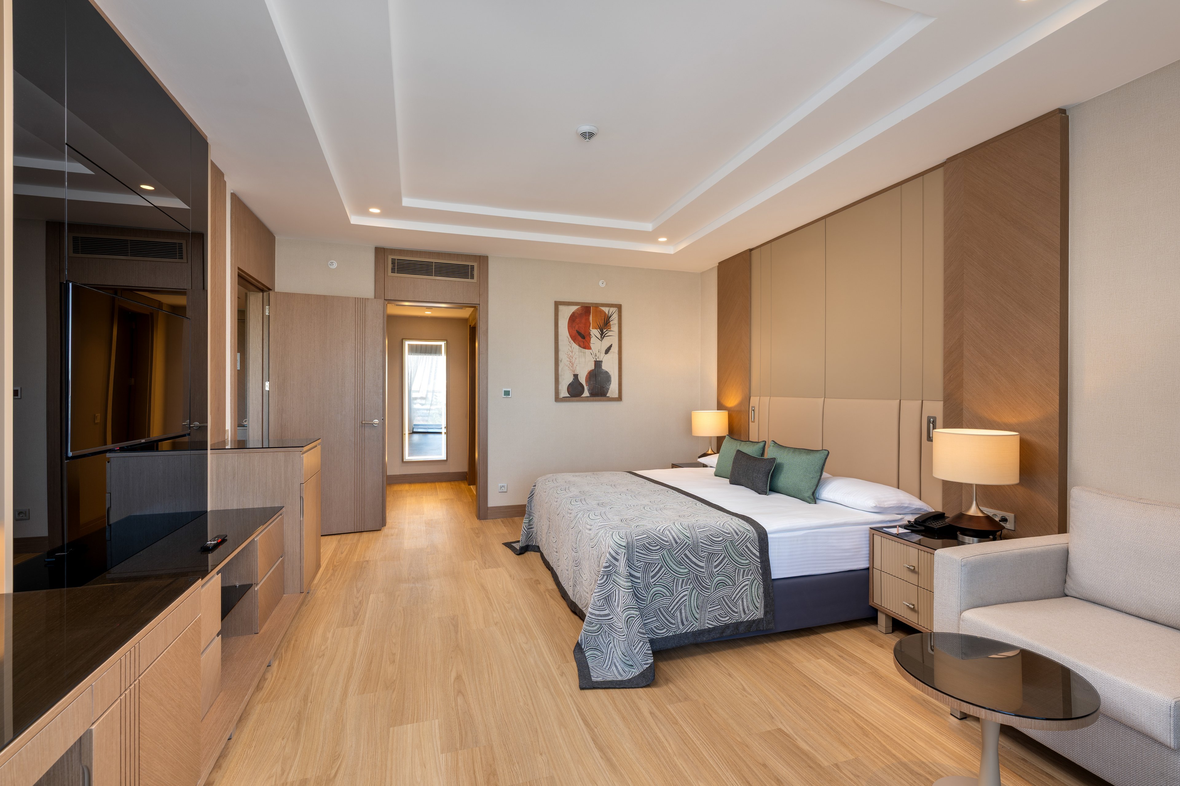 Miracle Resort Hotel