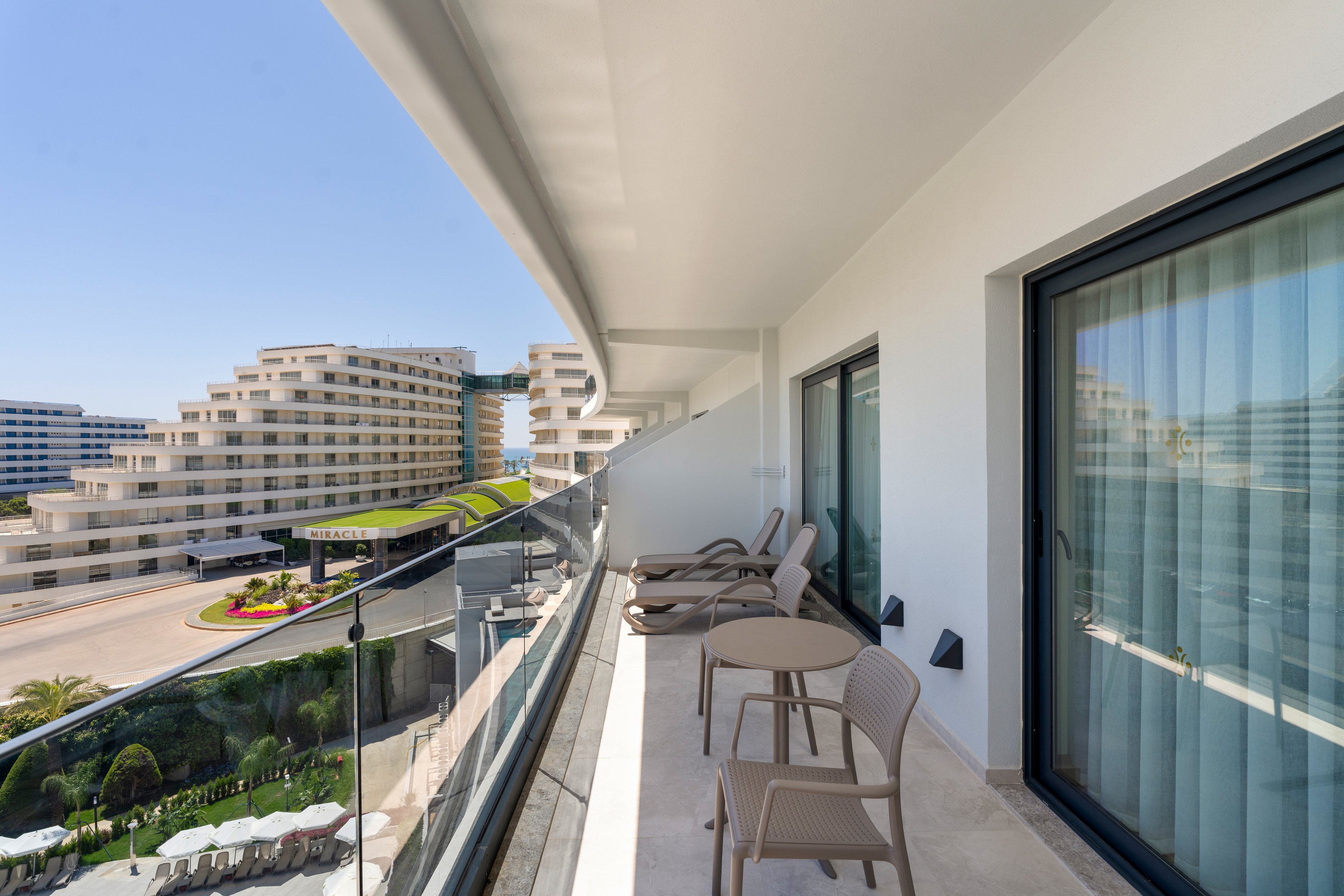 Miracle Resort Hotel