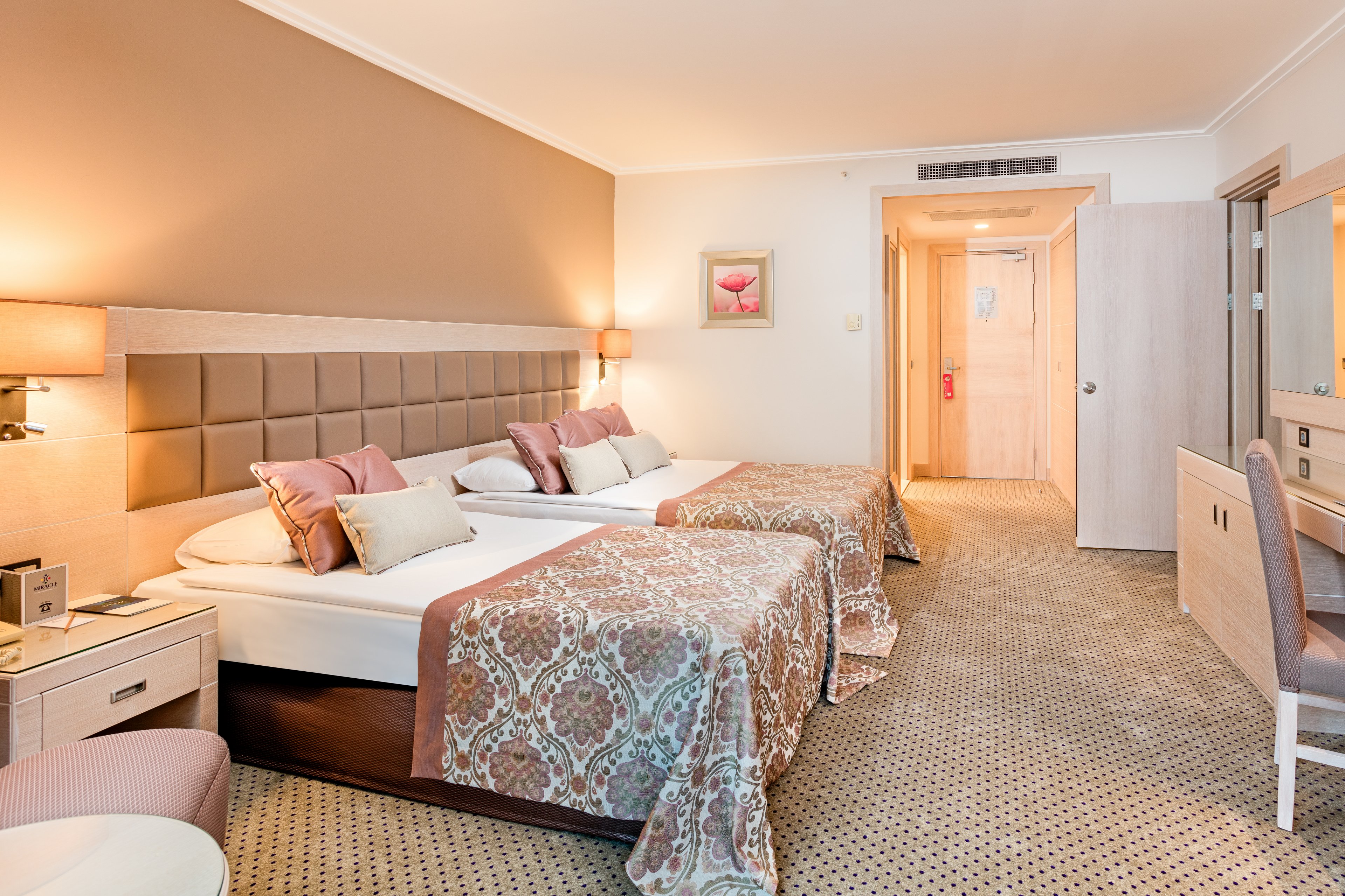 Miracle Resort Hotel