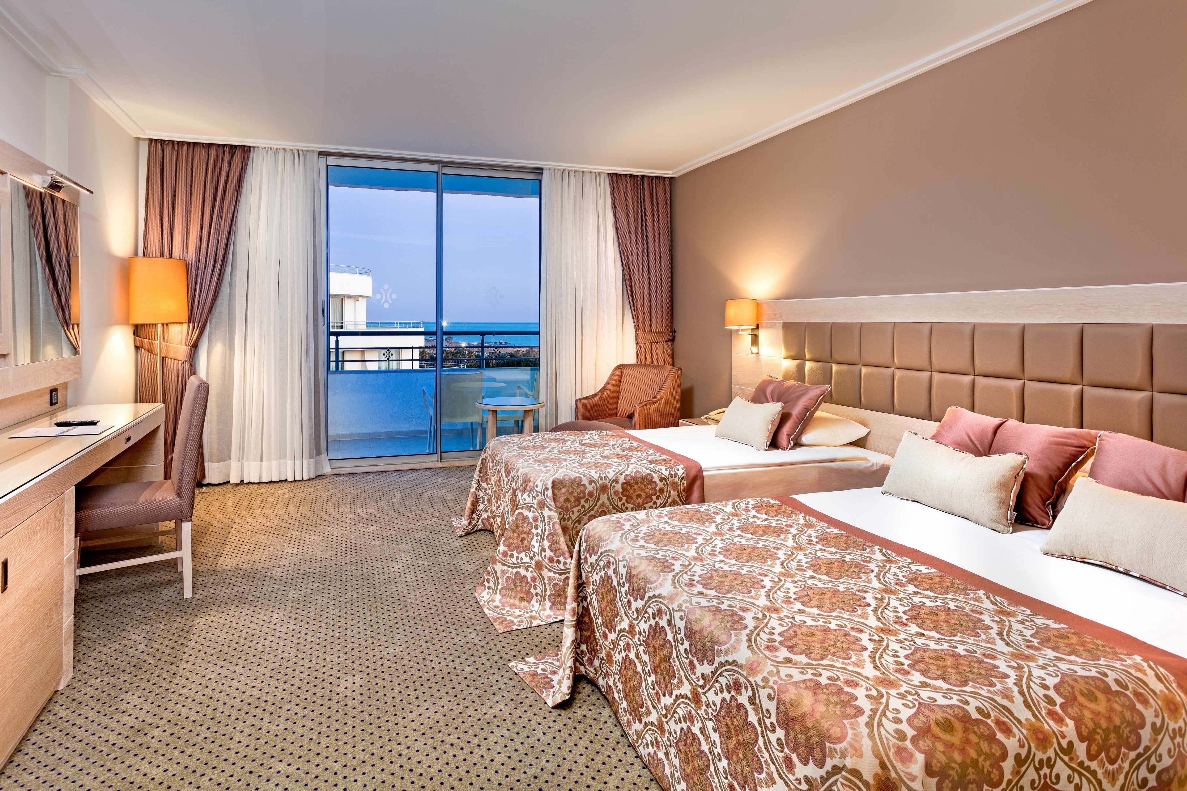 Miracle Resort Hotel