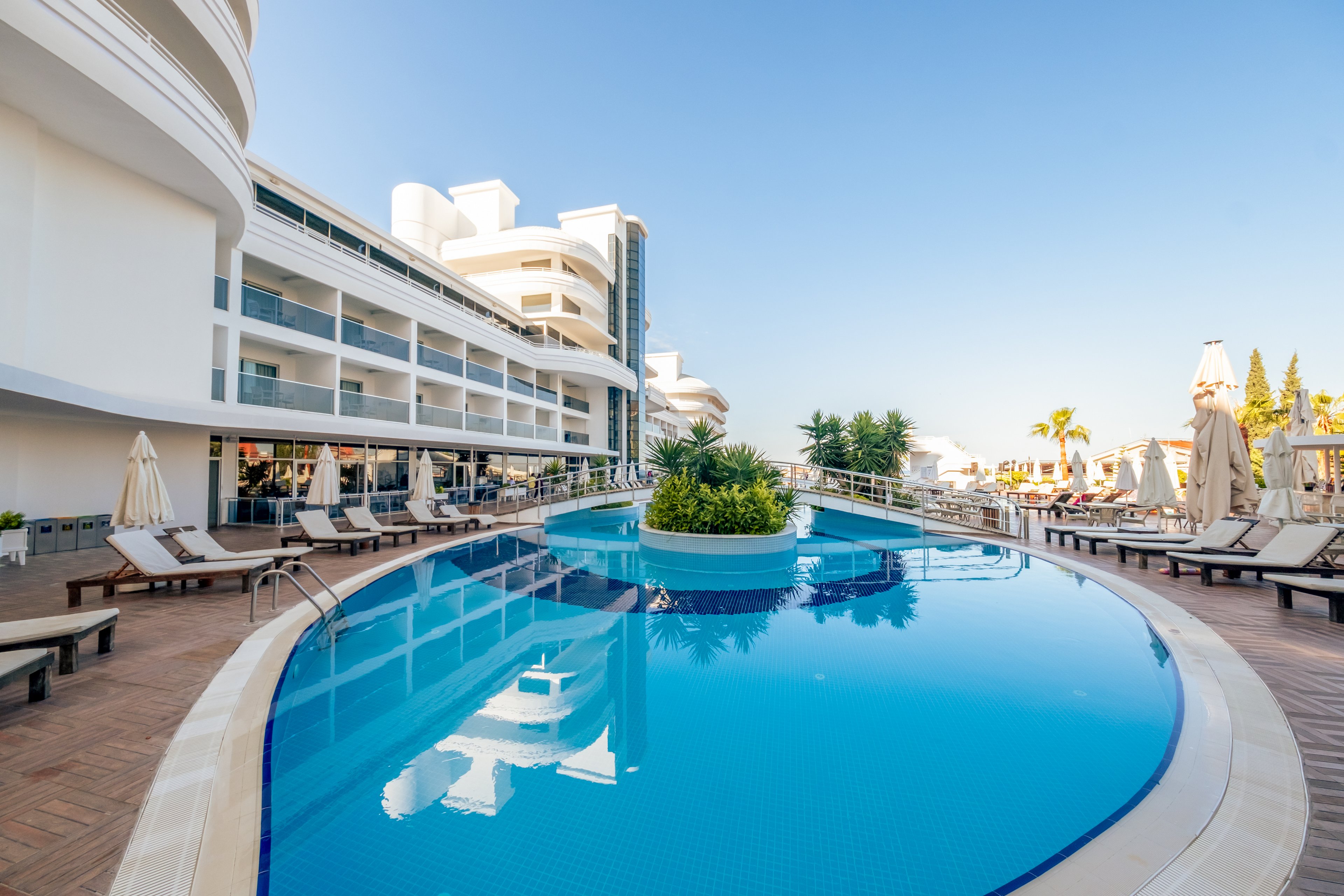 Laguna Beach Alya Resort & Spa