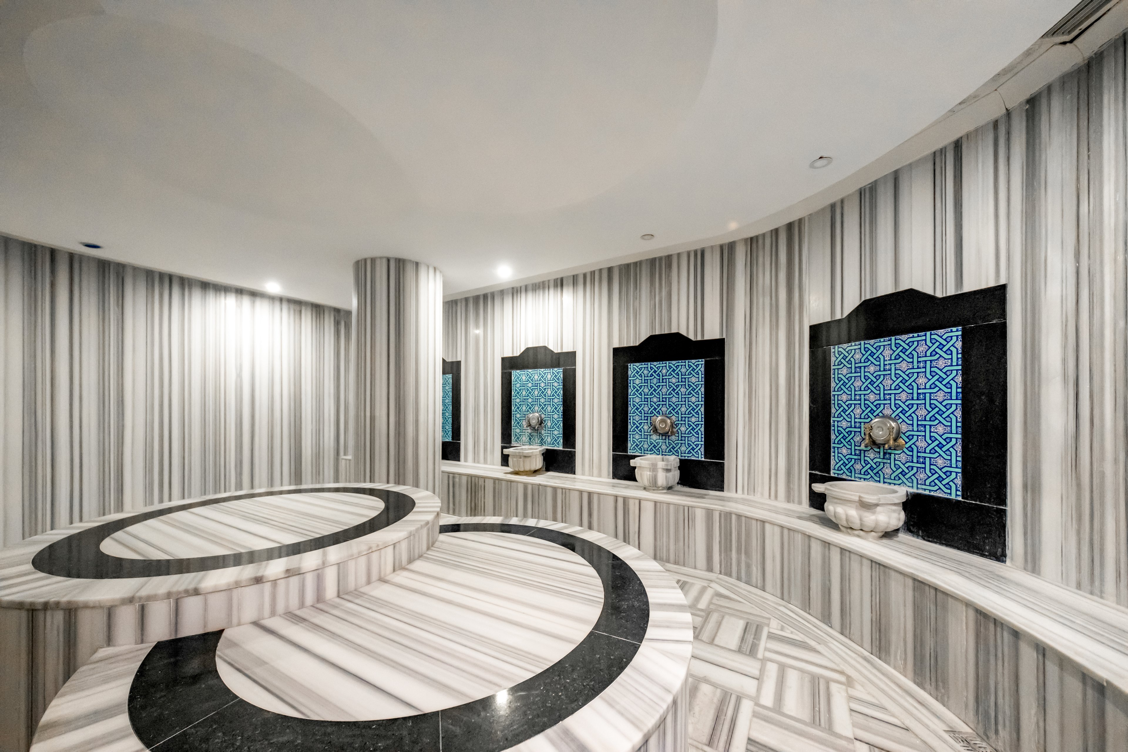 Laguna Beach Alya Resort & Spa