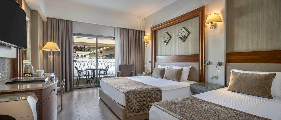 Side Star Resort 9