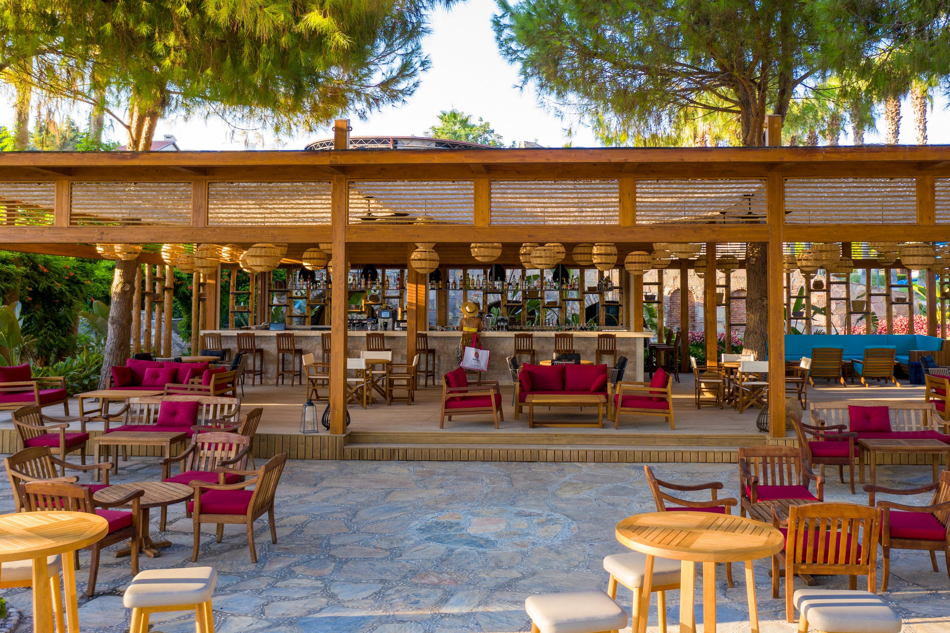 Arum Barut Collection