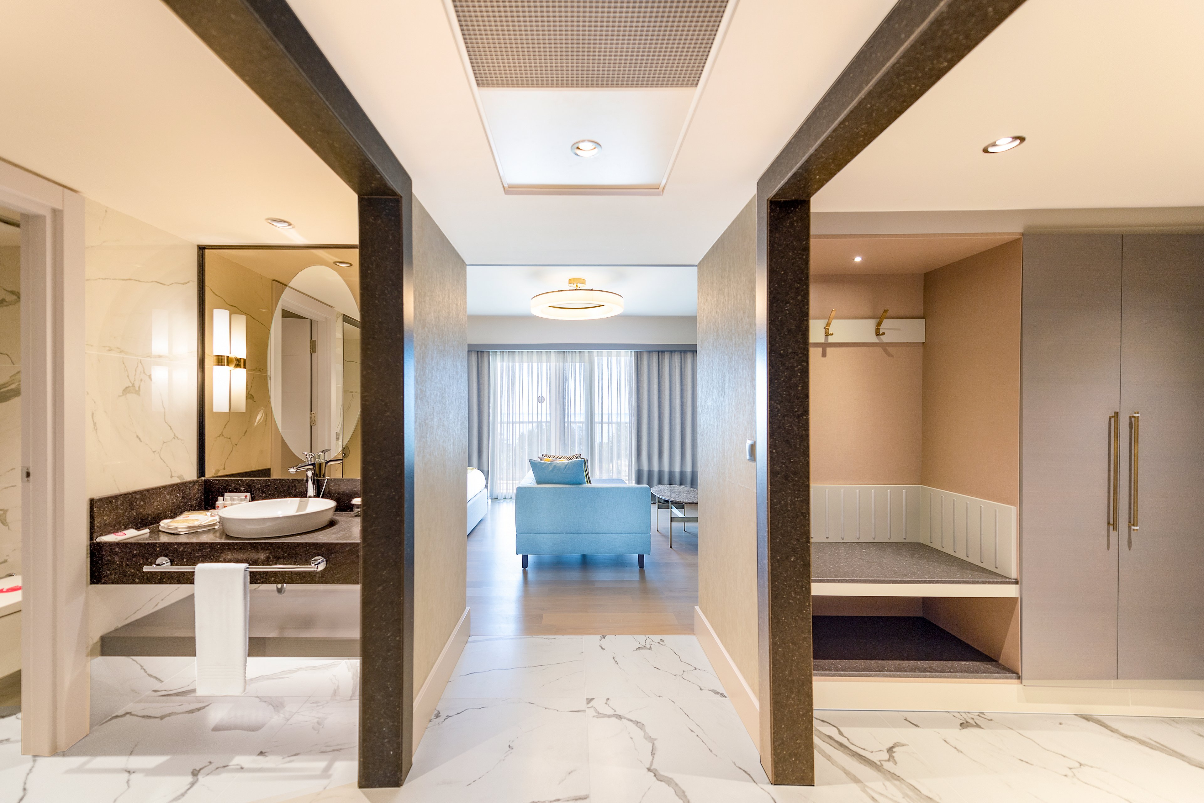 Arum Barut Collection