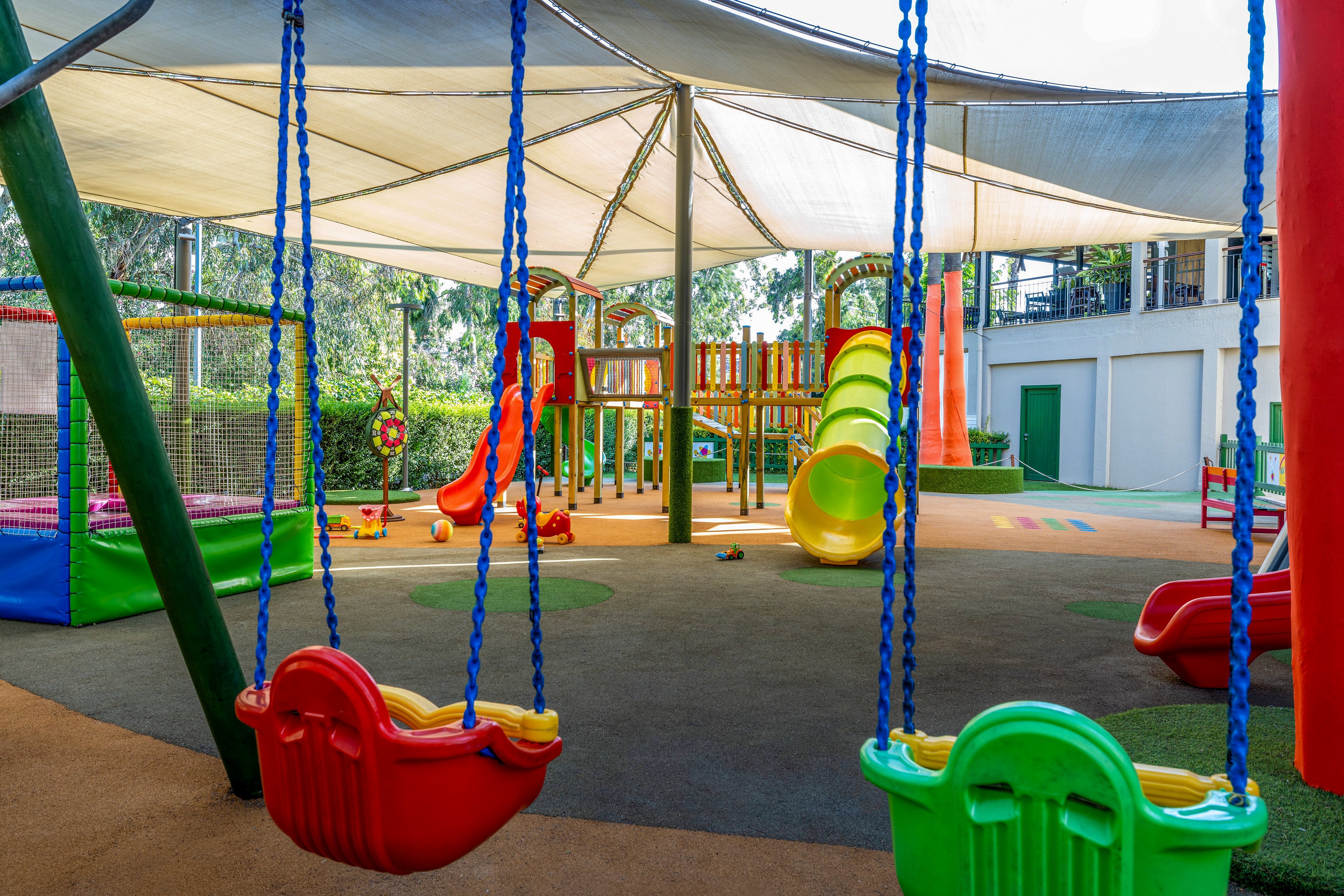 Arum Barut Collection