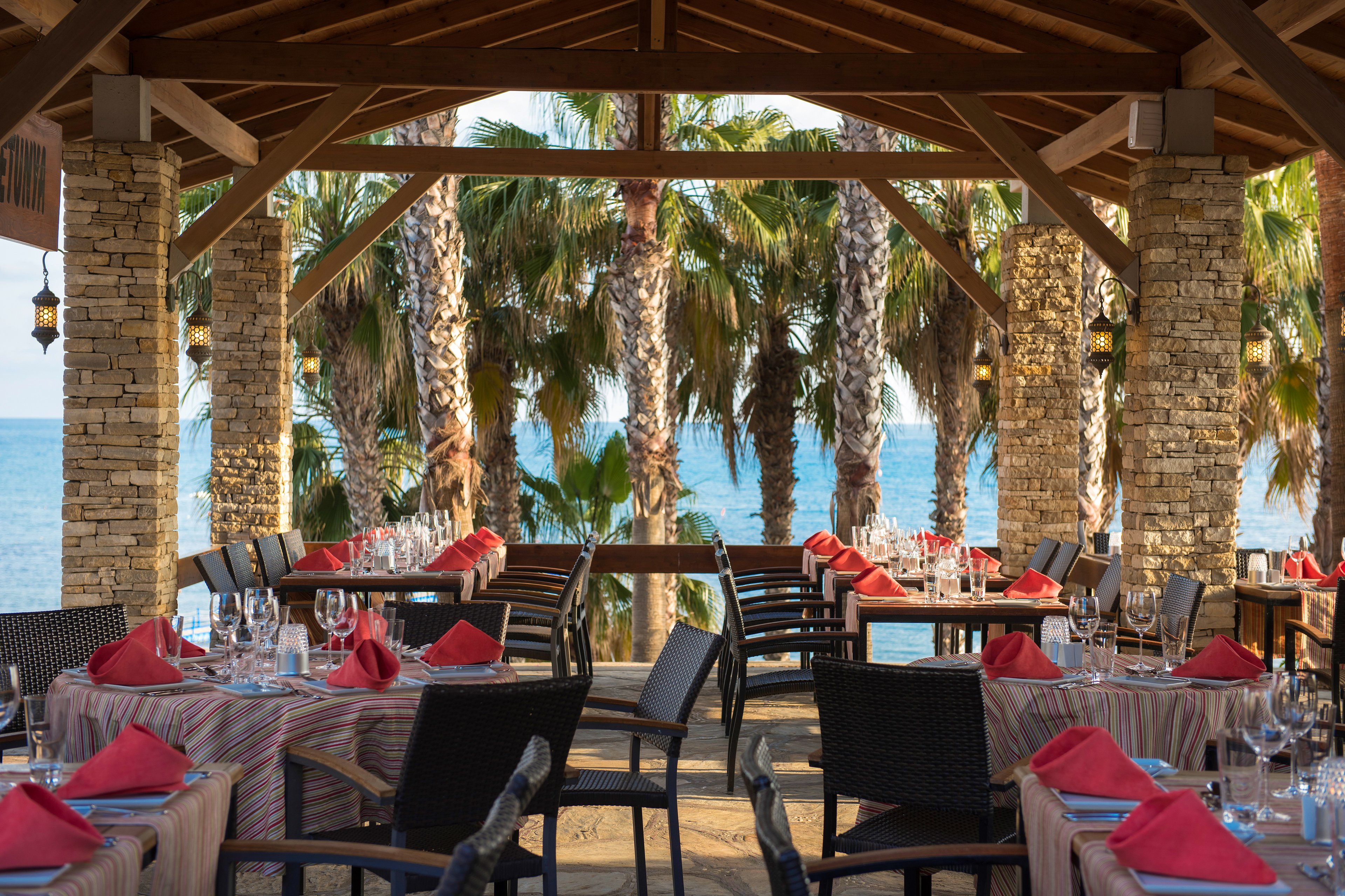 Arum Barut Collection