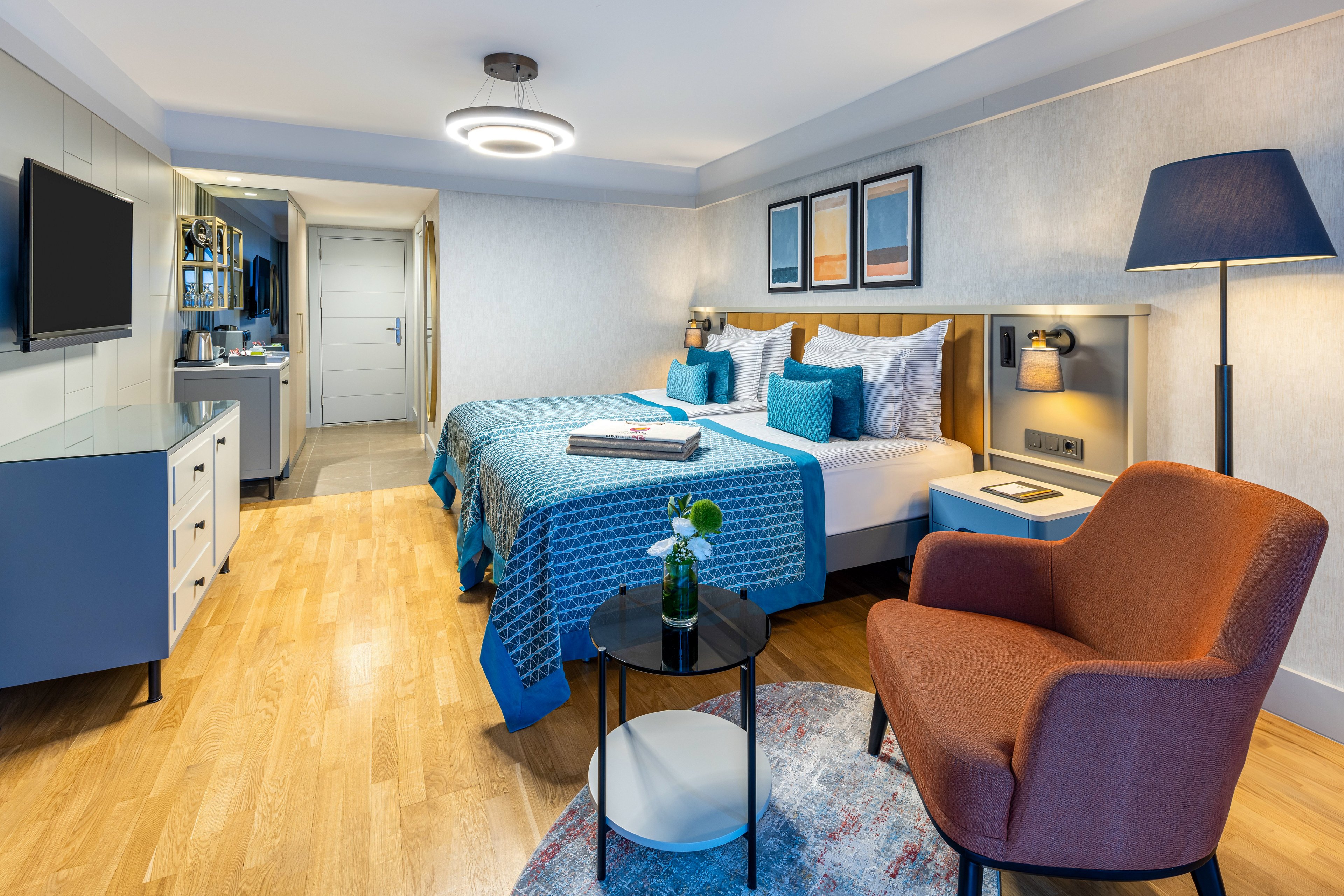 Arum Barut Collection