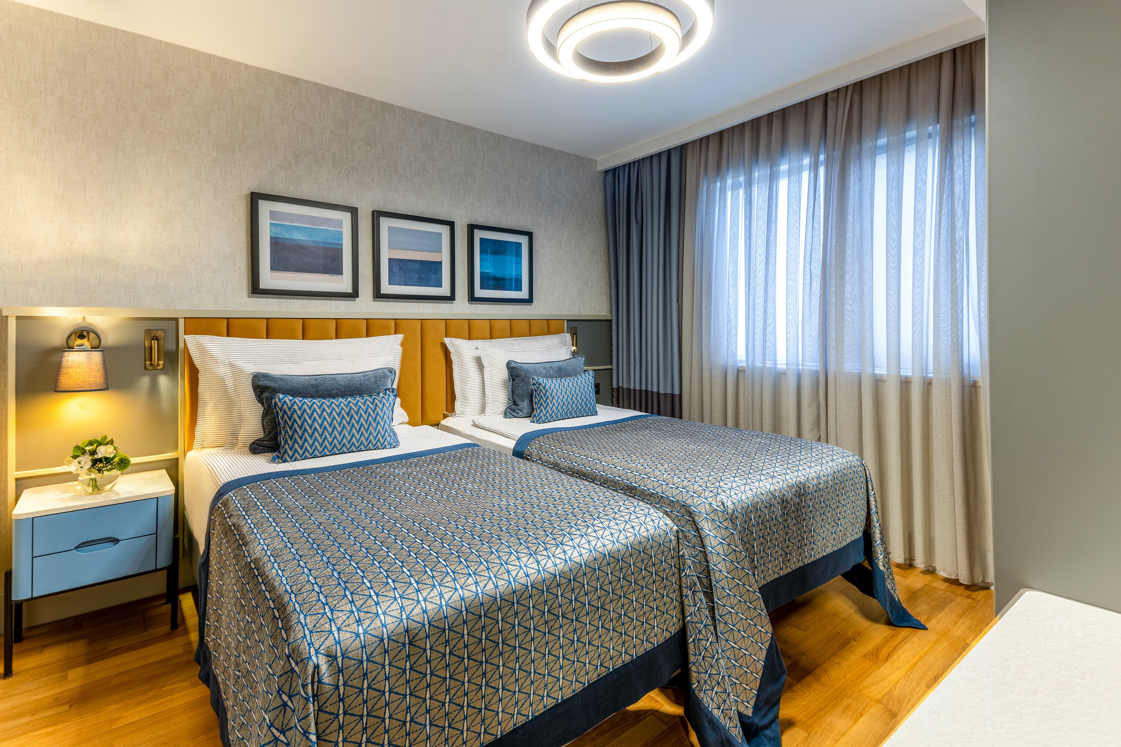 Arum Barut Collection