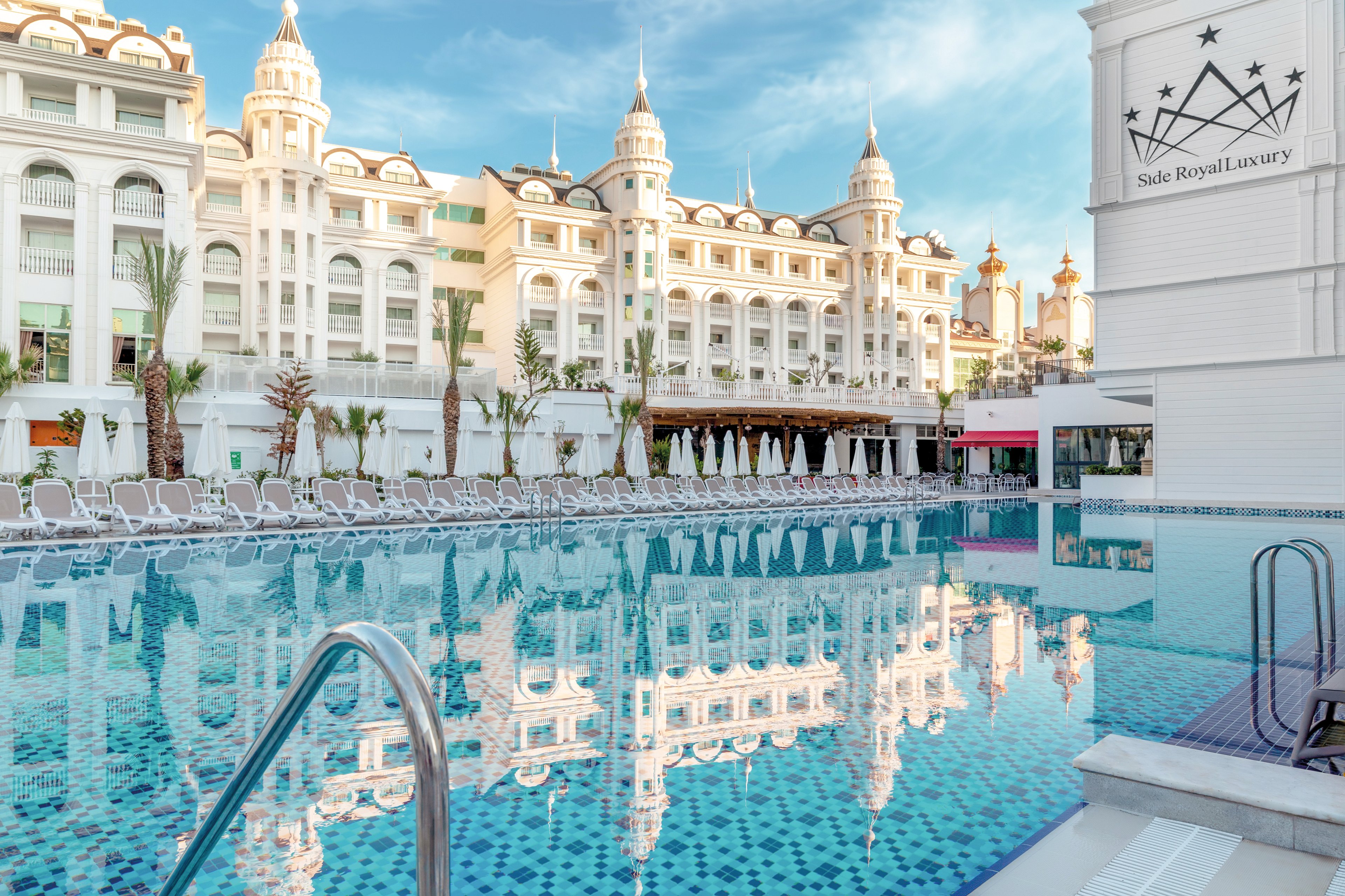 Side Royal Style Hotel