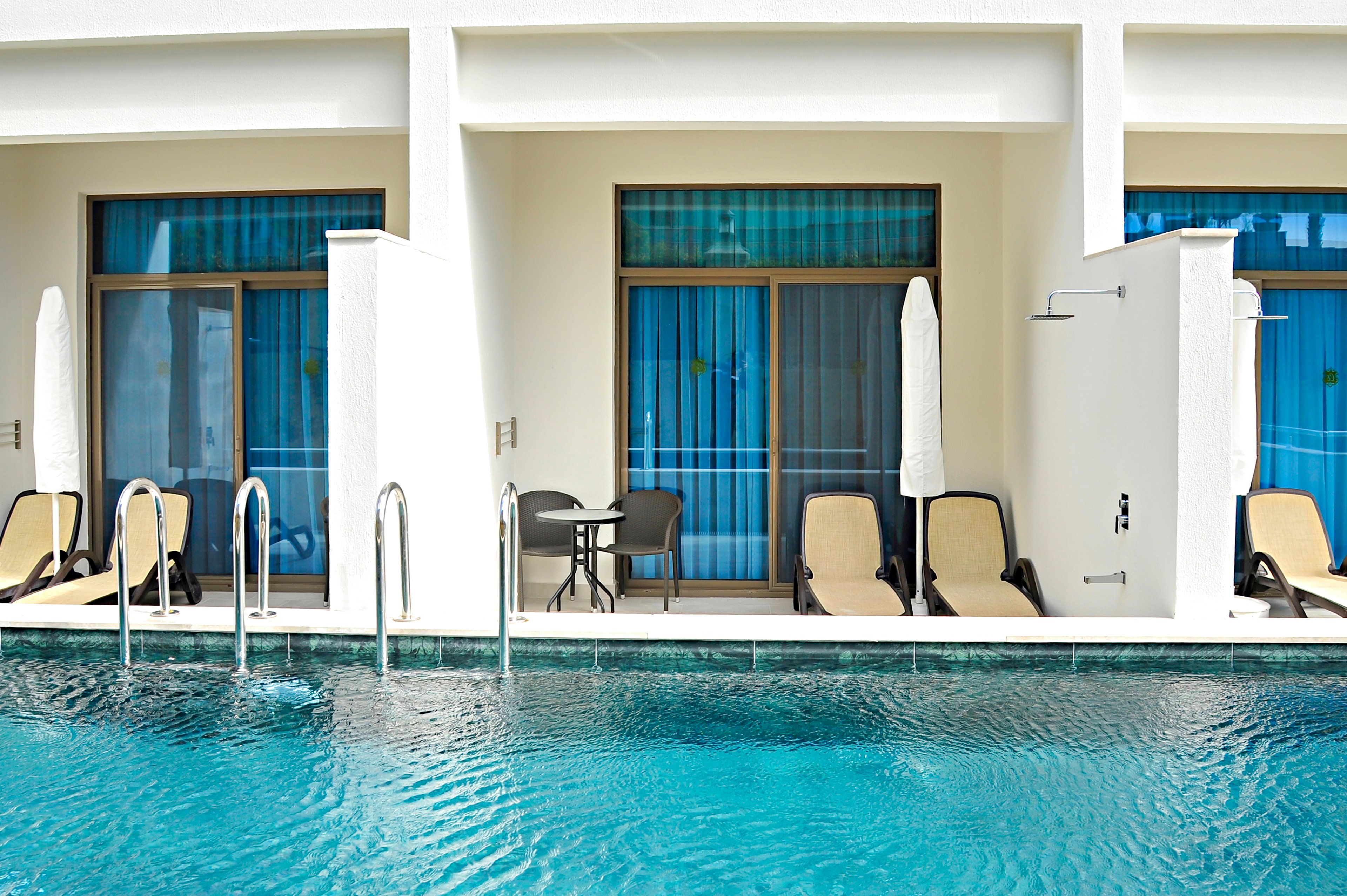 Commodore Elite Suites & Spa