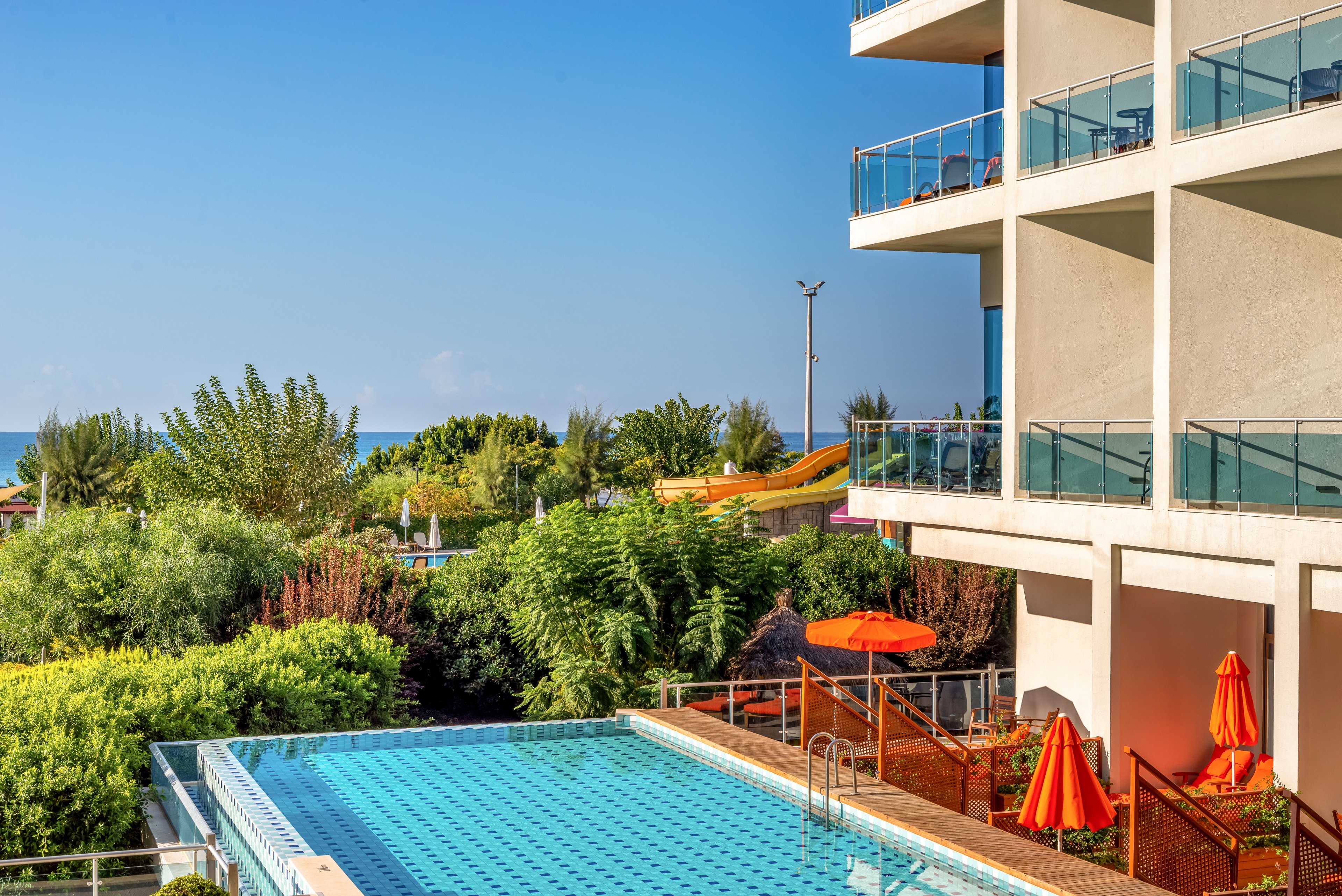 Commodore Elite Suites & Spa