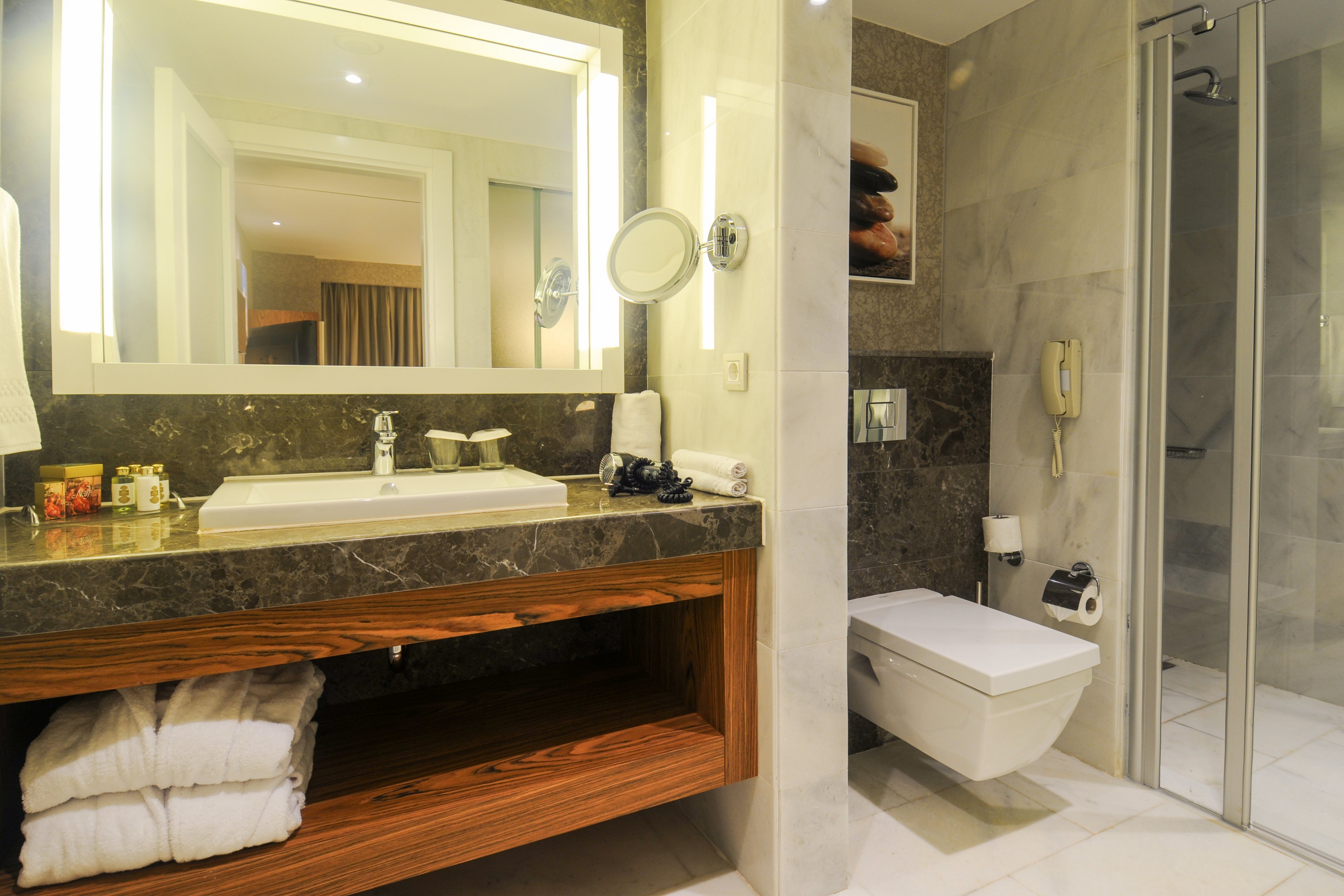 Gold Island Selected