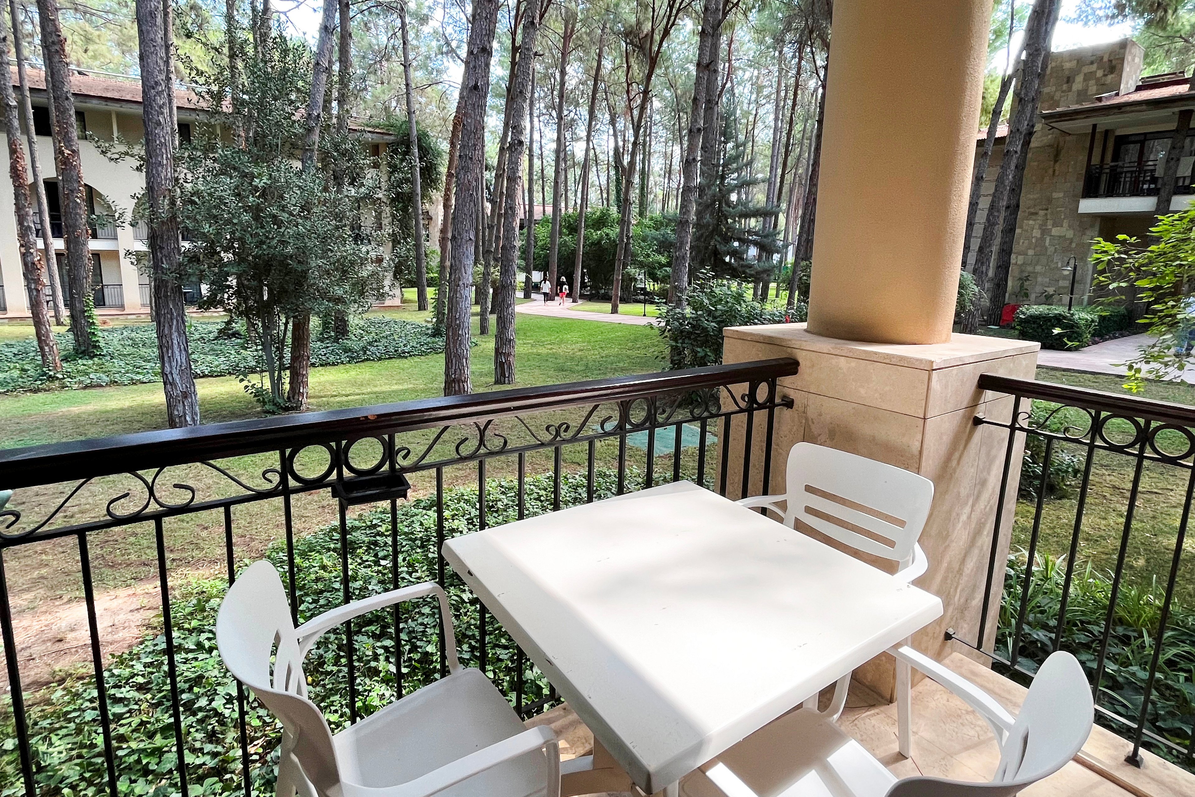 Champion Holiday Village