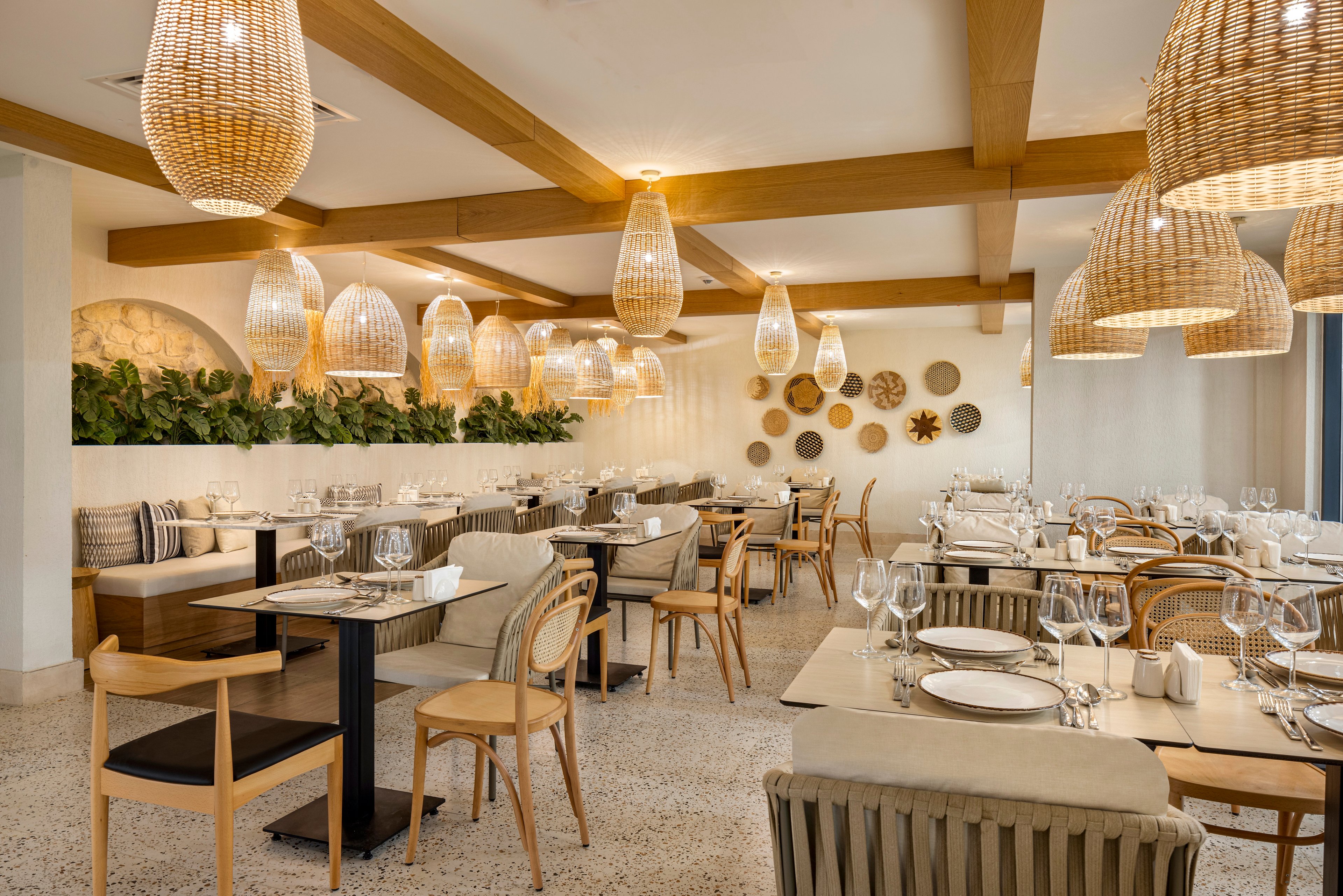 Arcanus Hotels Trendline Side