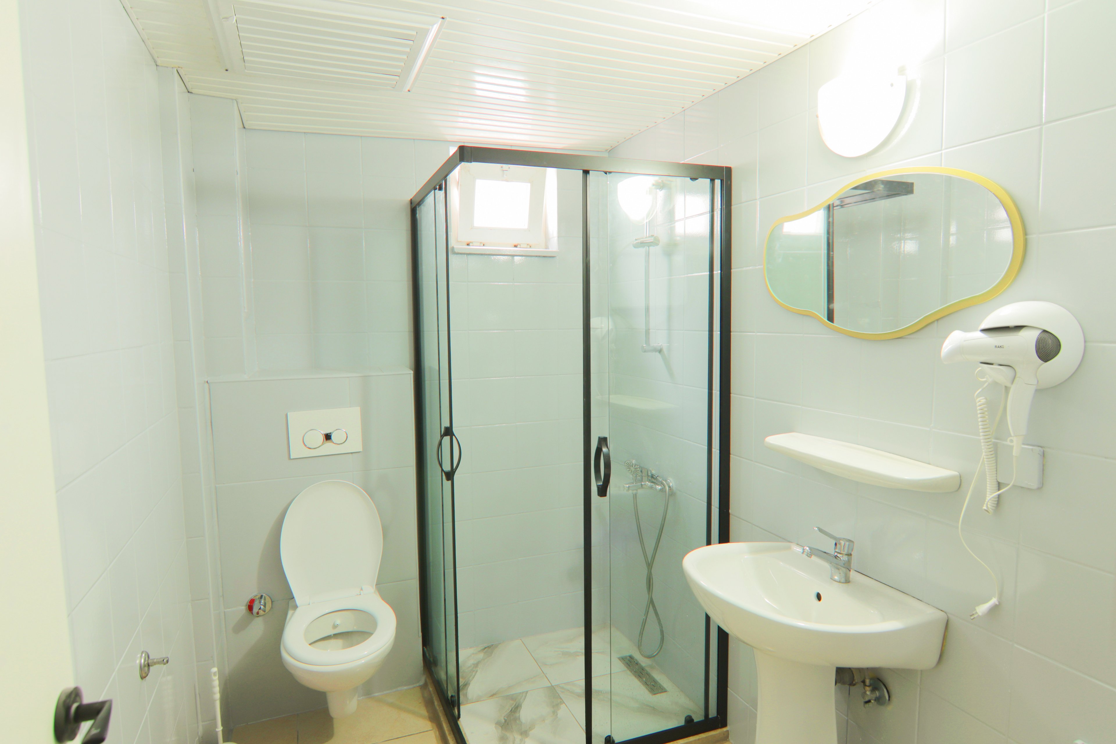 New Garden Luna Side Apart Hotel