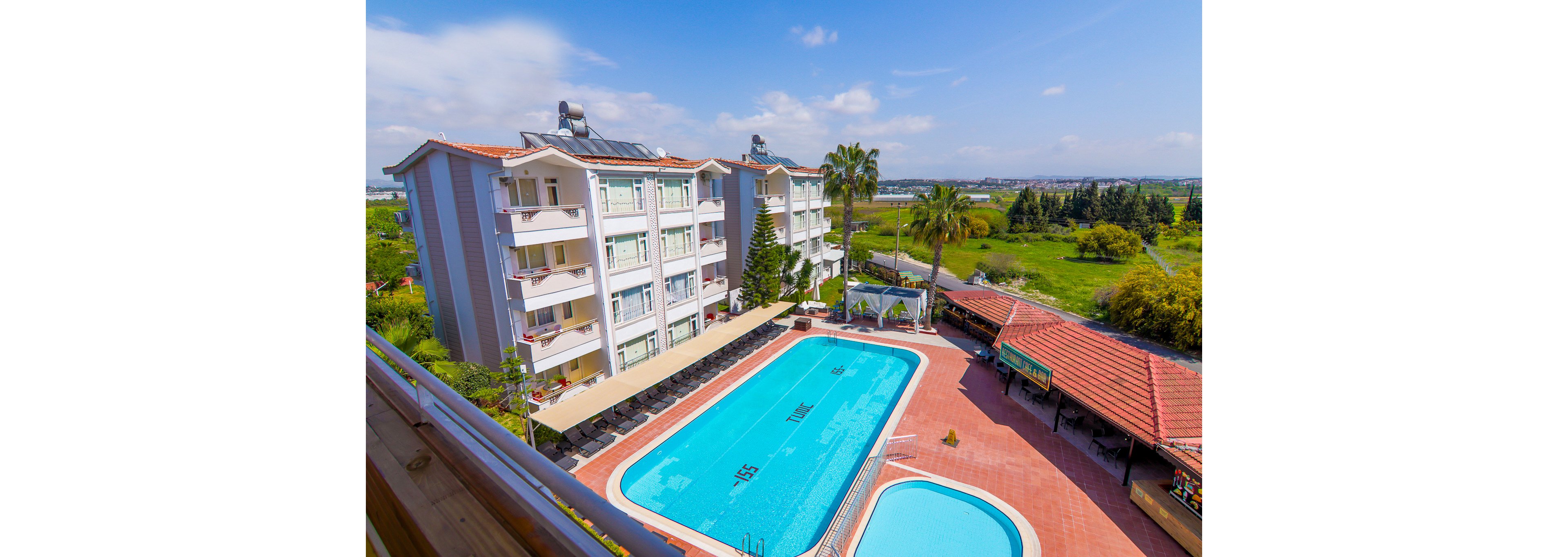 New Garden Luna Side Apart Hotel