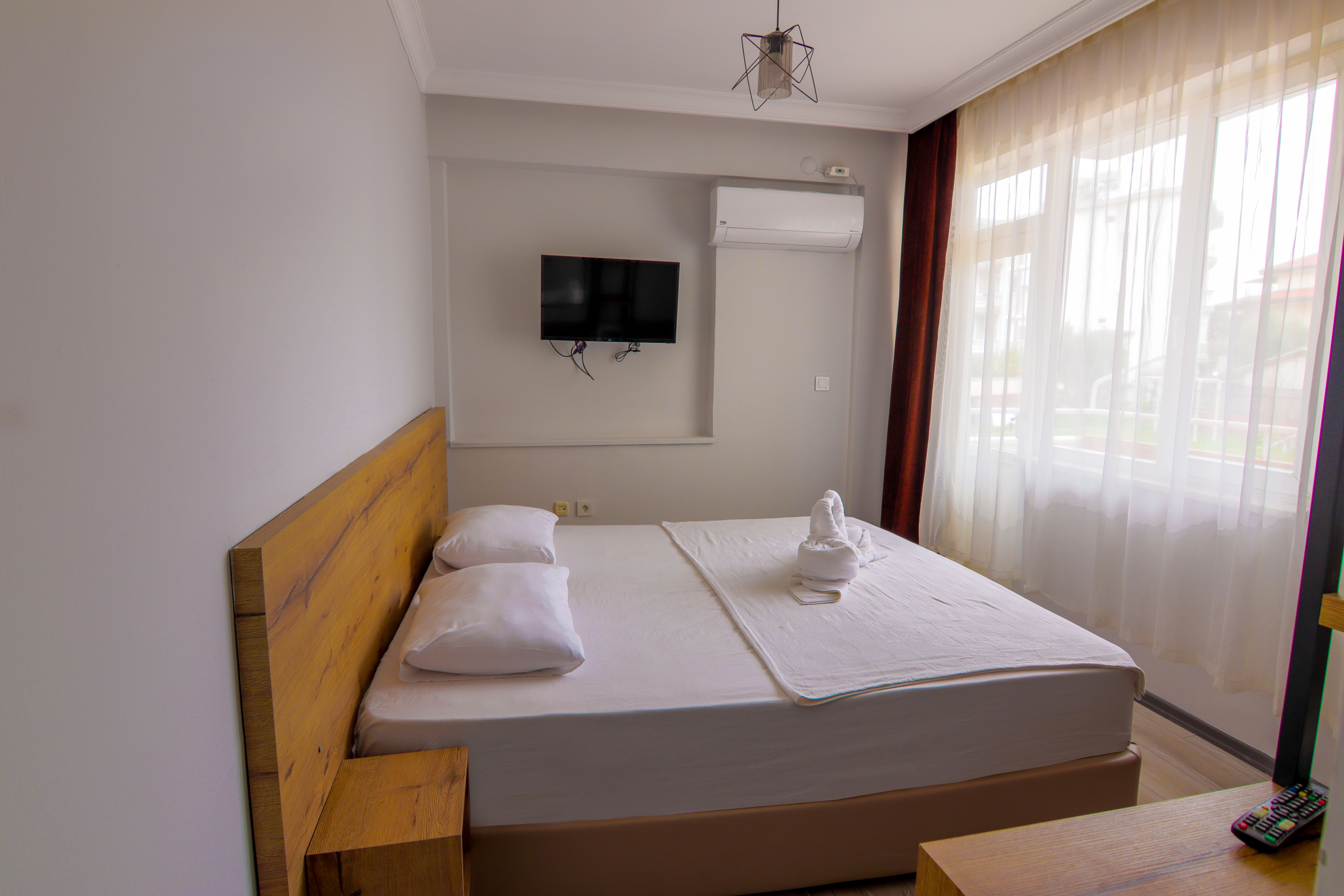 New Garden Luna Side Apart Hotel