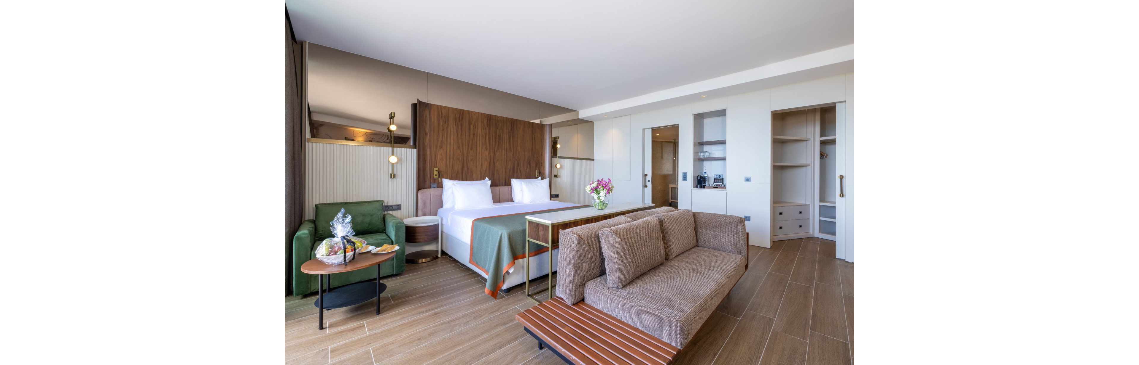 Nirvana Cosmopolitan