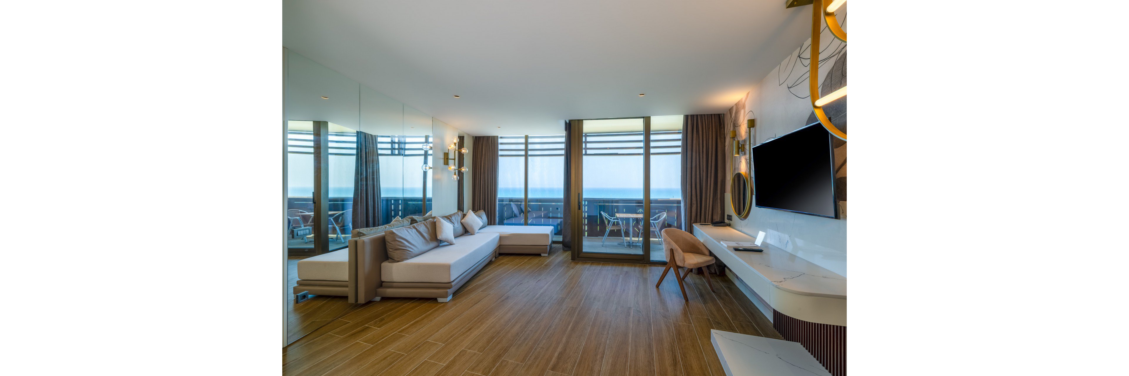 Nirvana Cosmopolitan