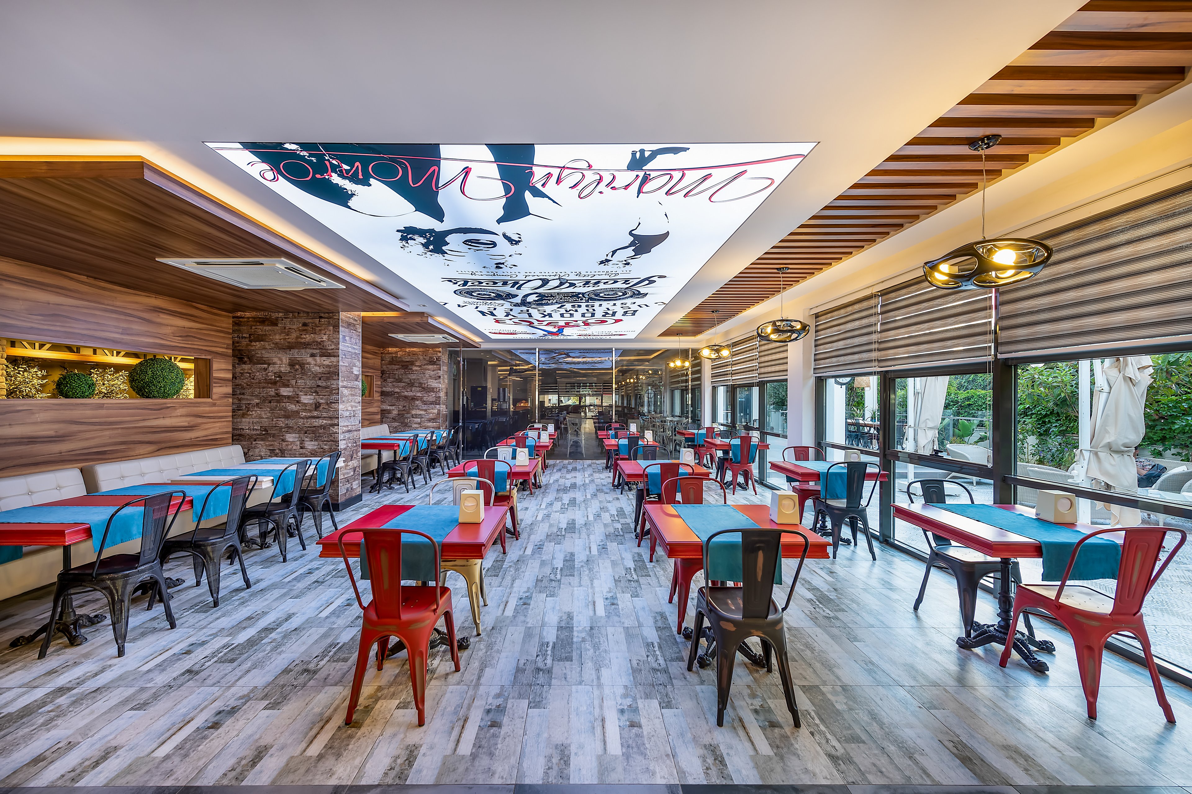 White City Beach Hotel