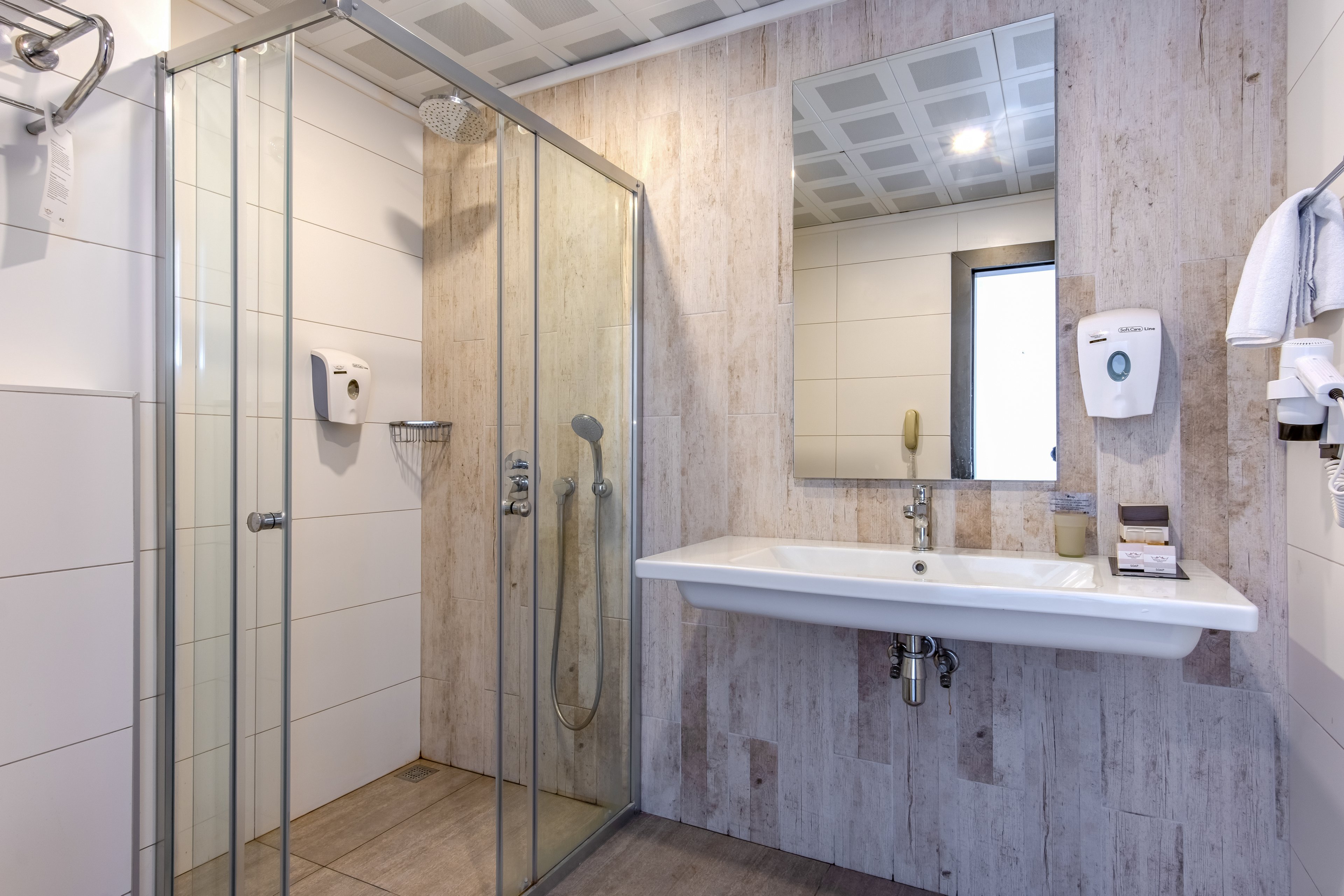 White City Beach Hotel