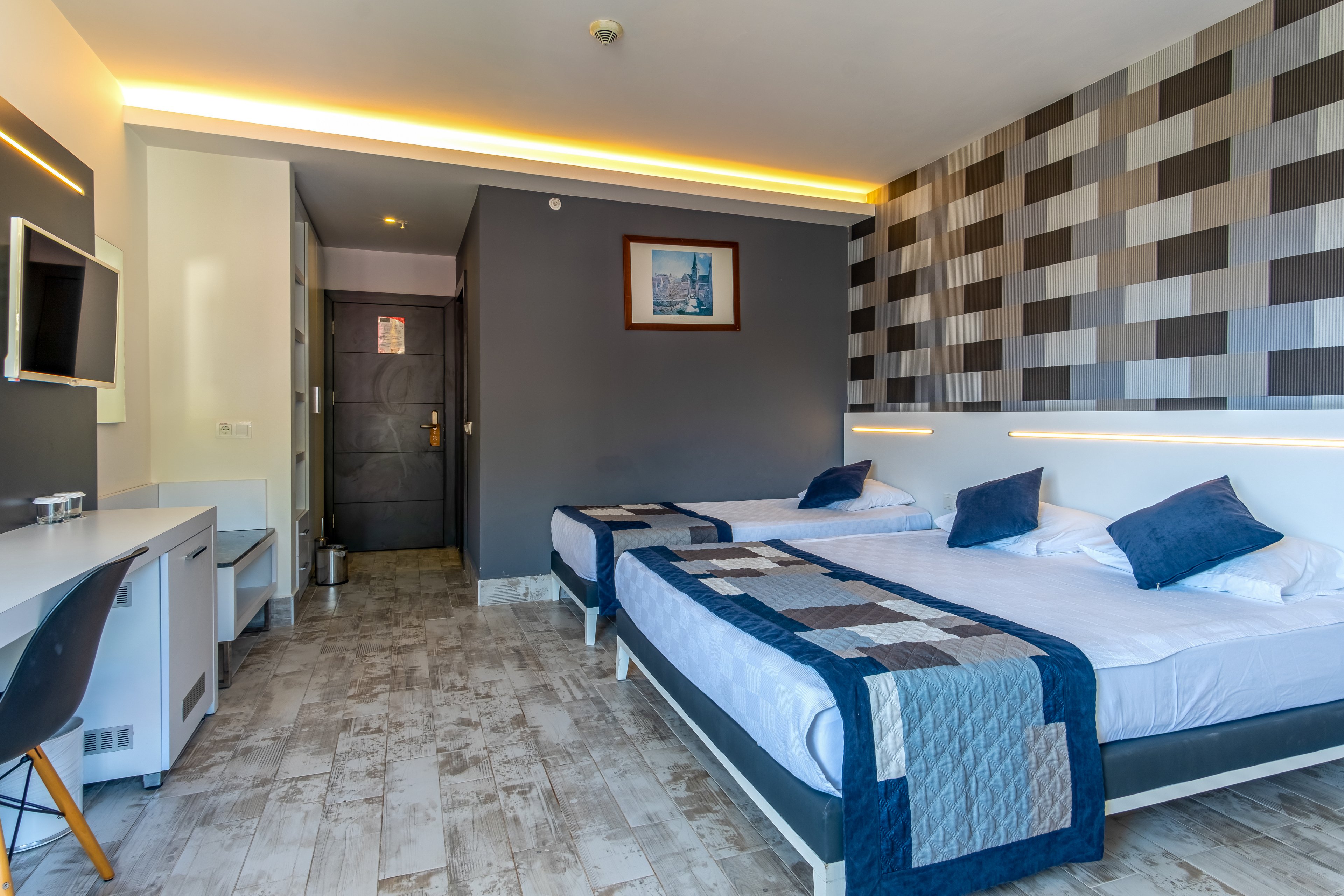 White City Beach Hotel