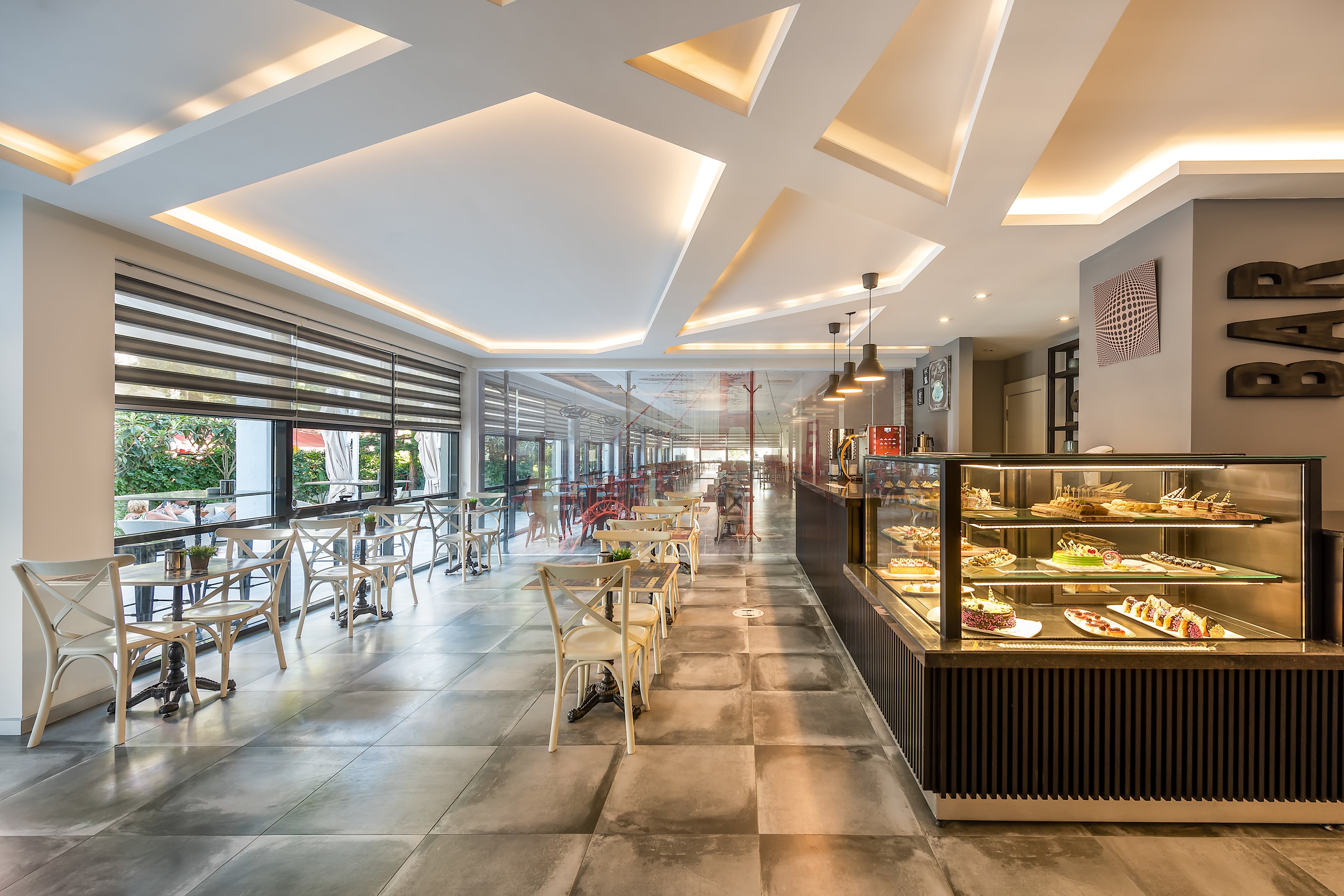 White City Beach Hotel