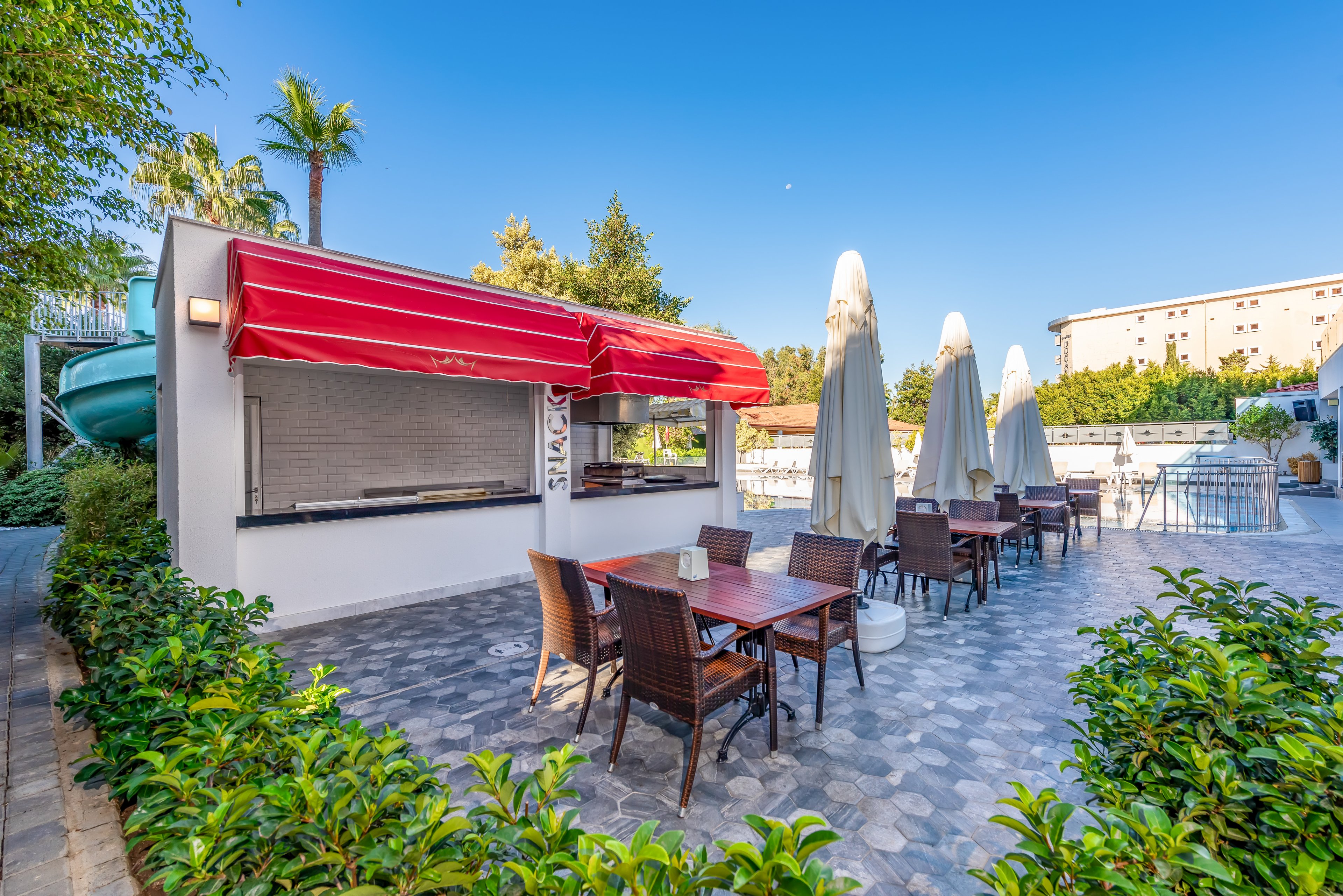 White City Beach Hotel