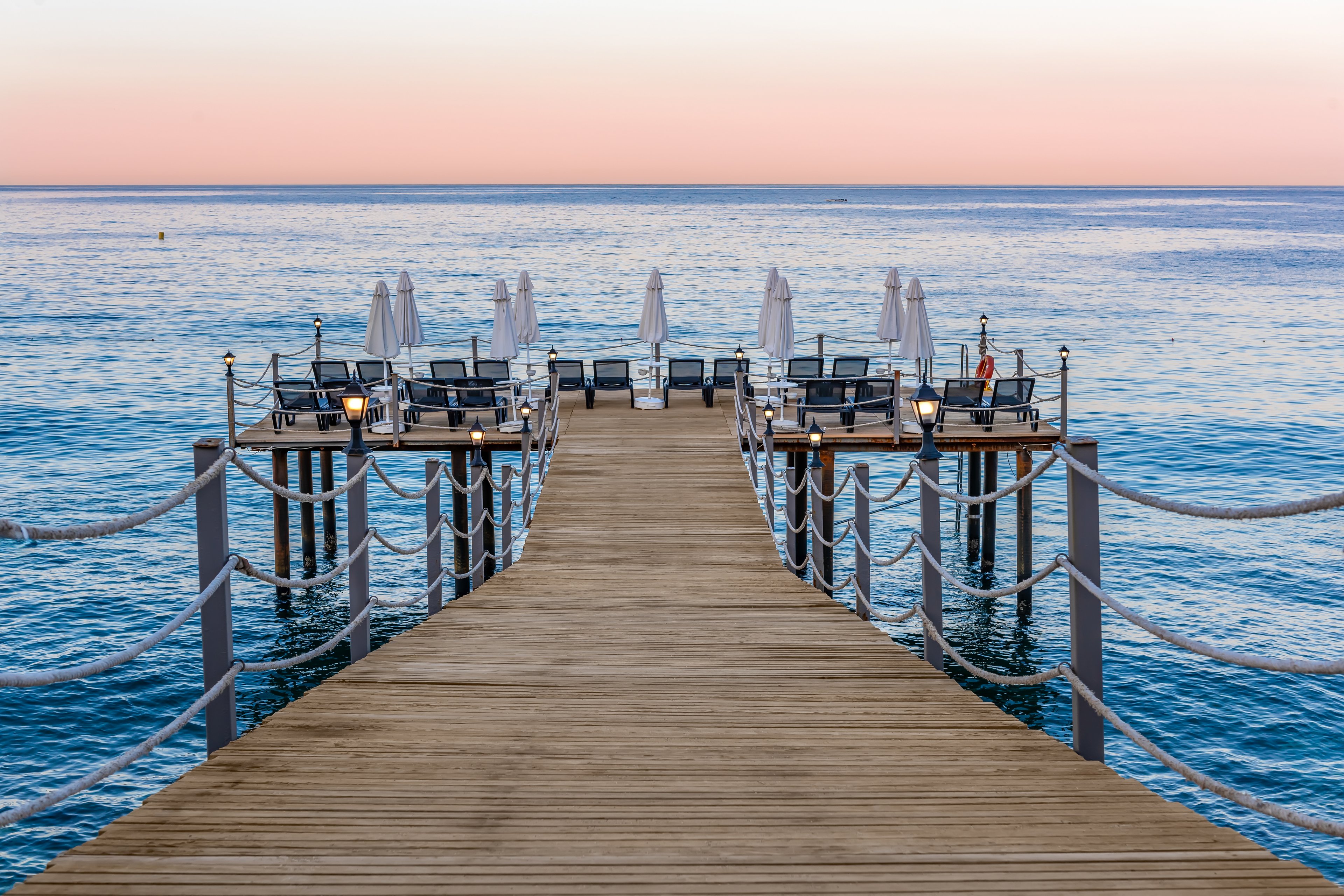 White City Beach Hotel