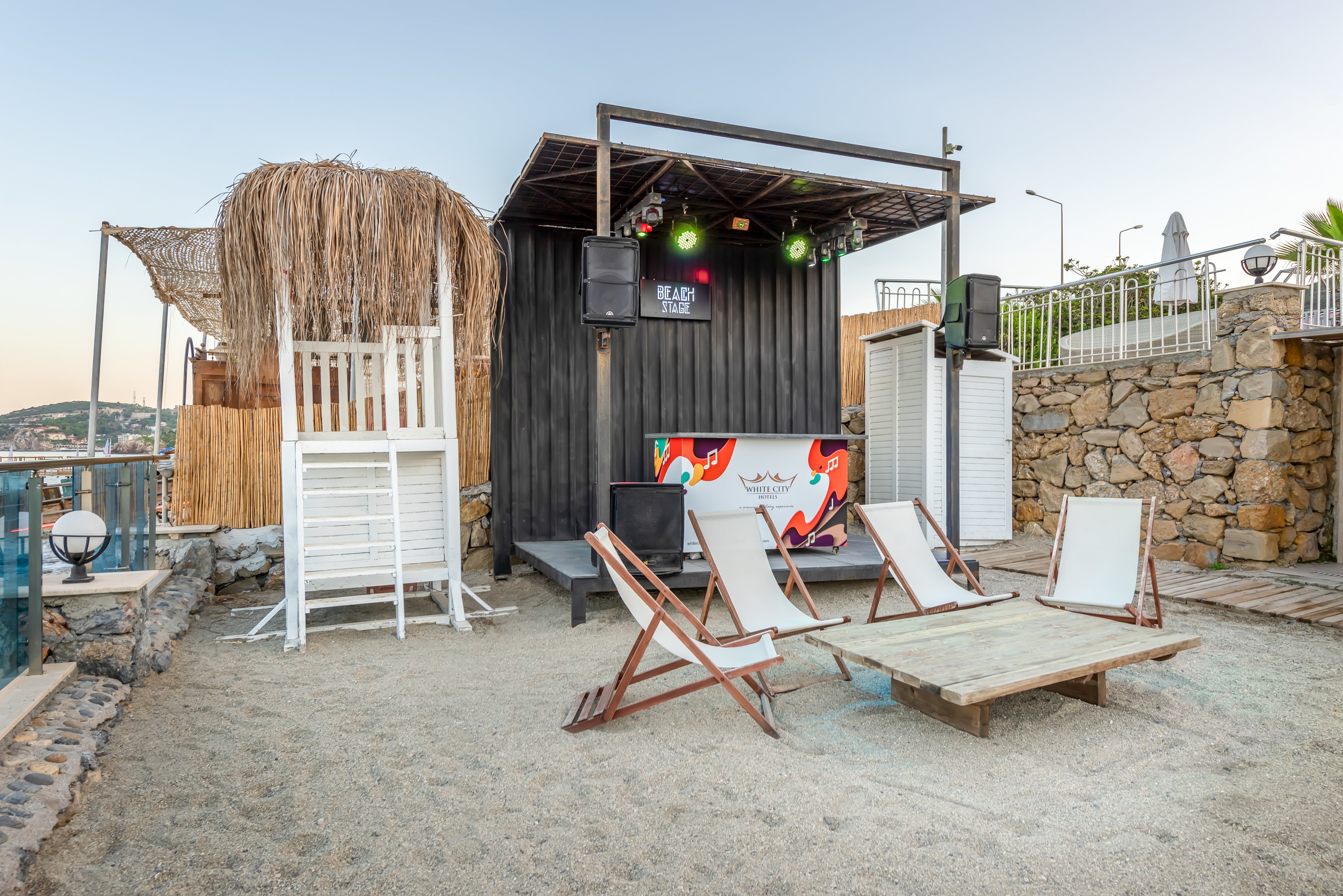 White City Beach Hotel