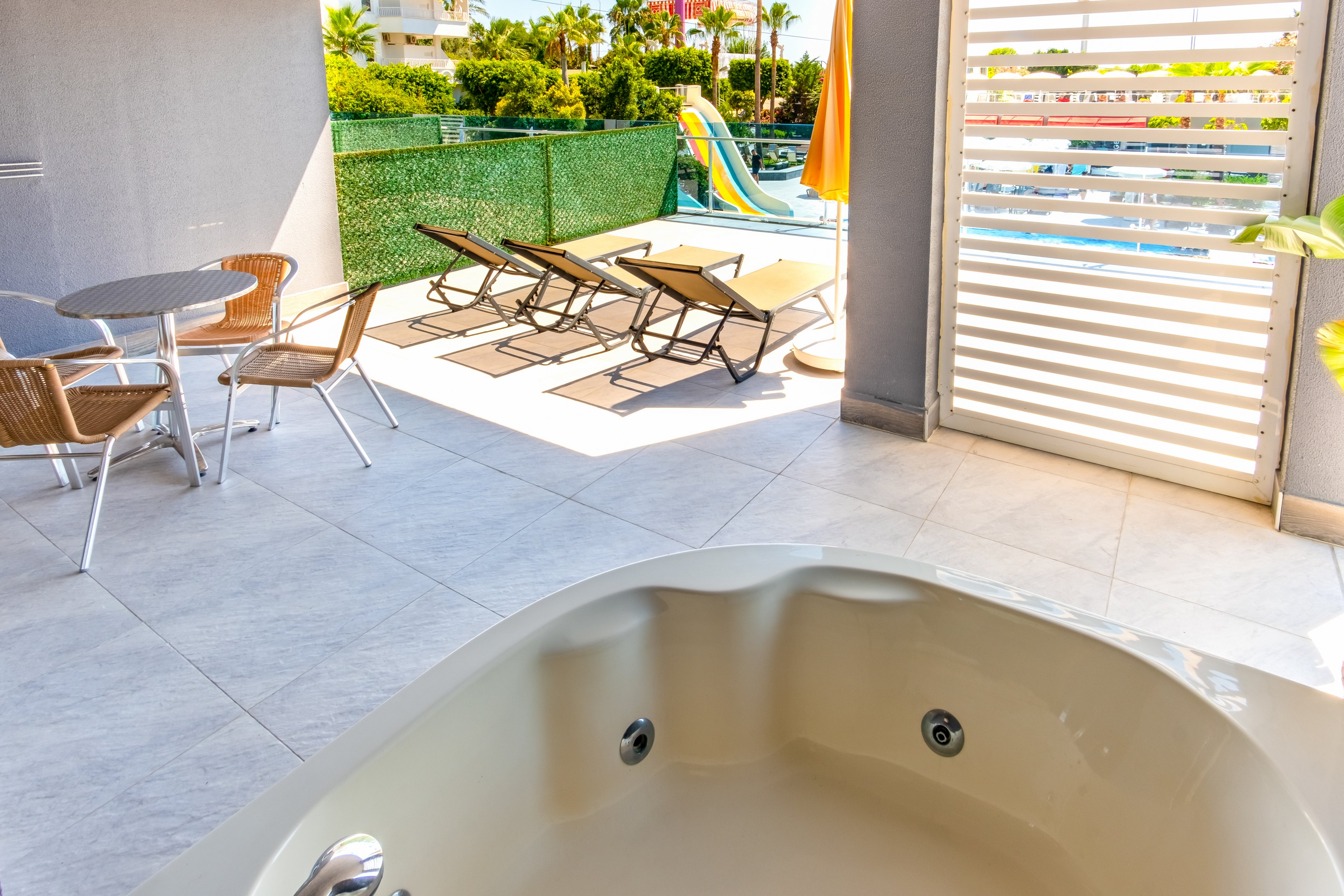 White City Beach Hotel