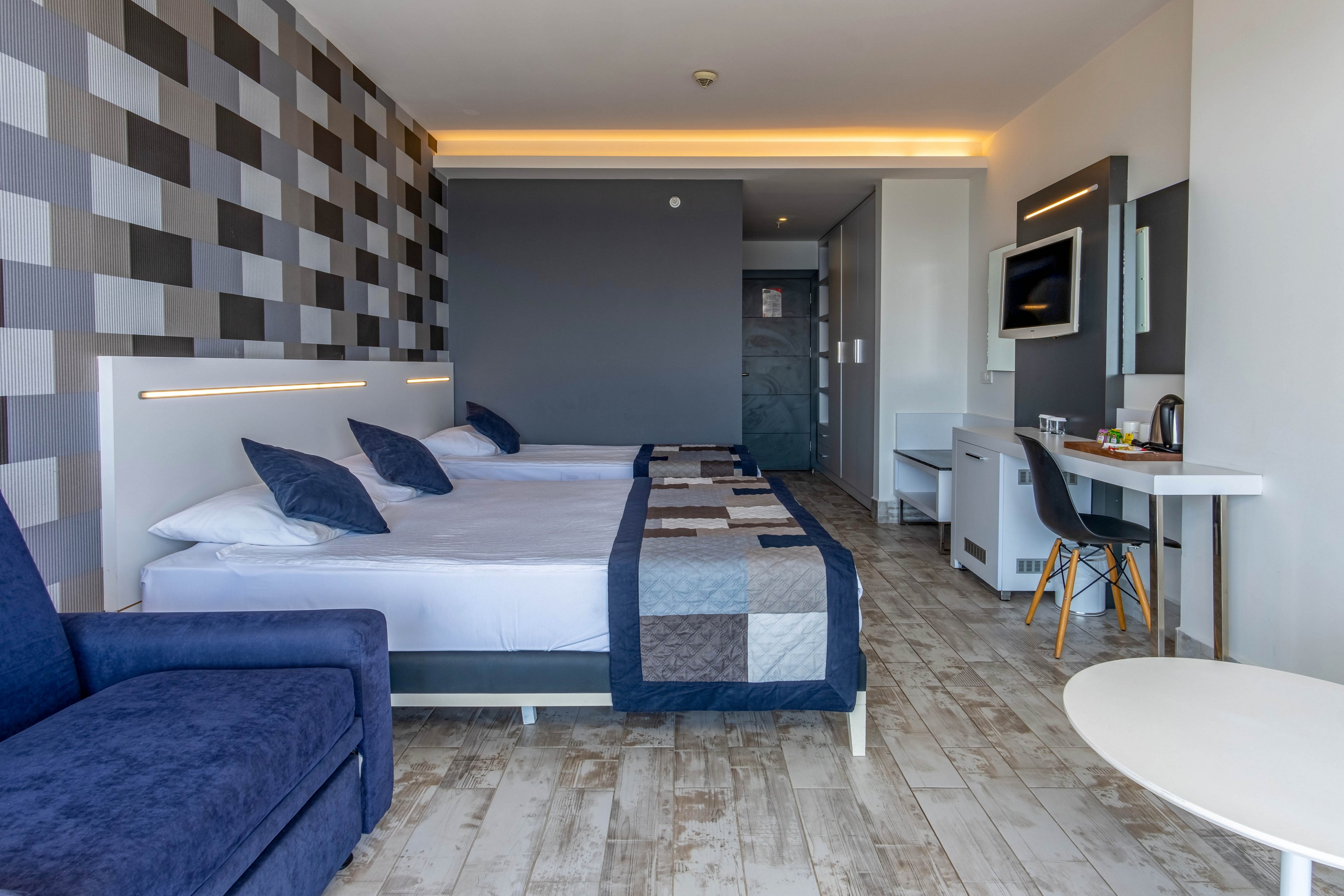 White City Beach Hotel