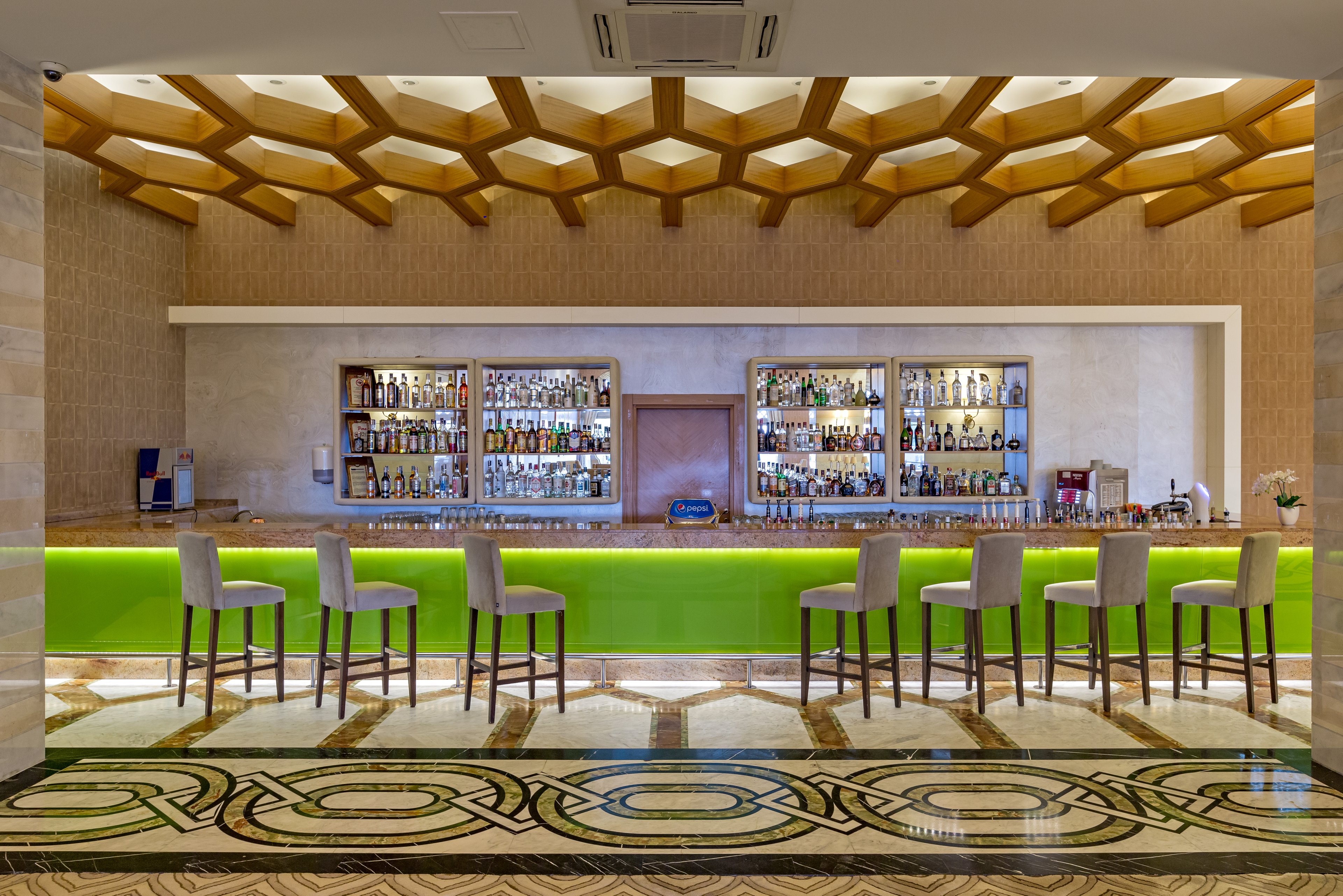 Royal Holiday Palace