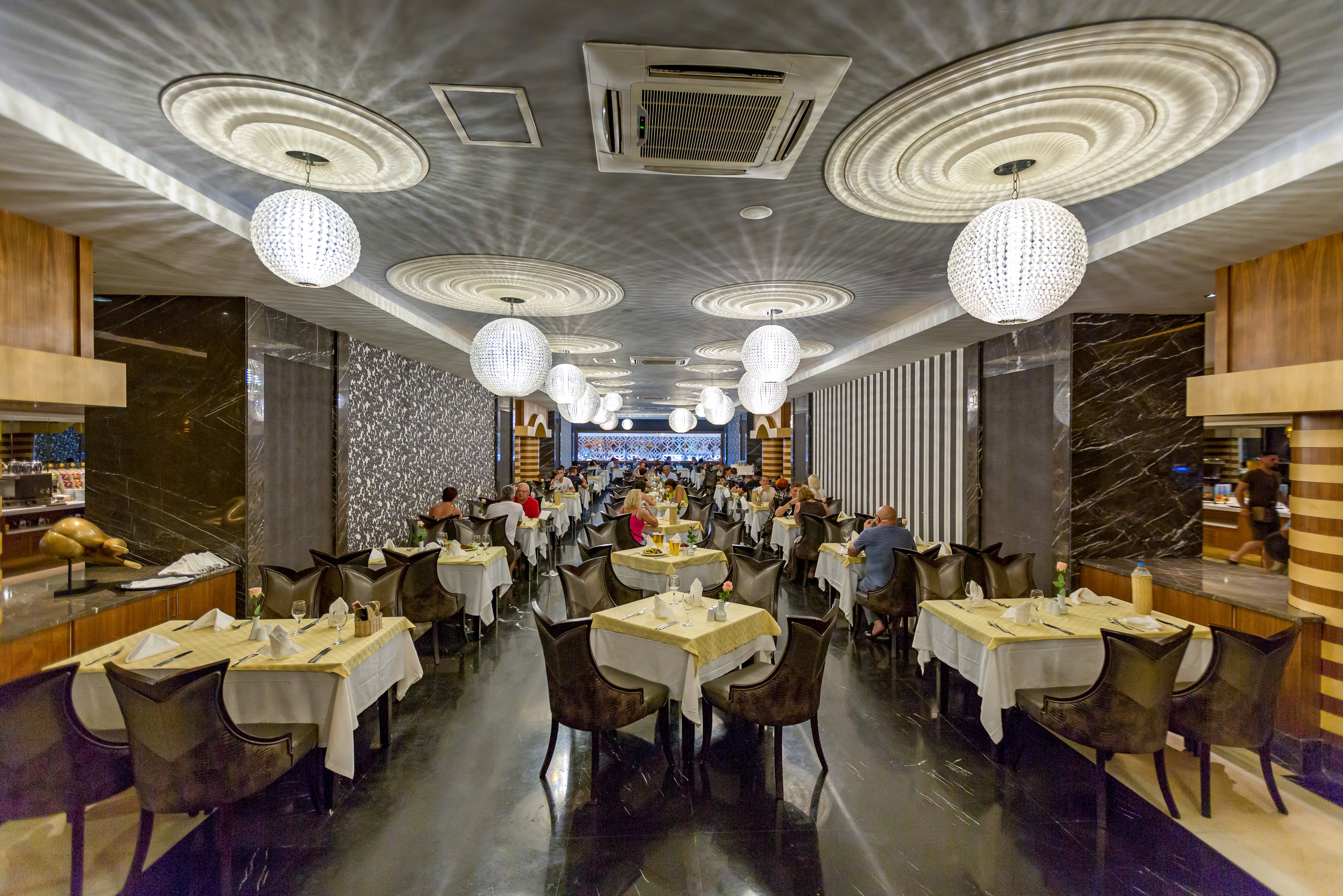 Royal Holiday Palace