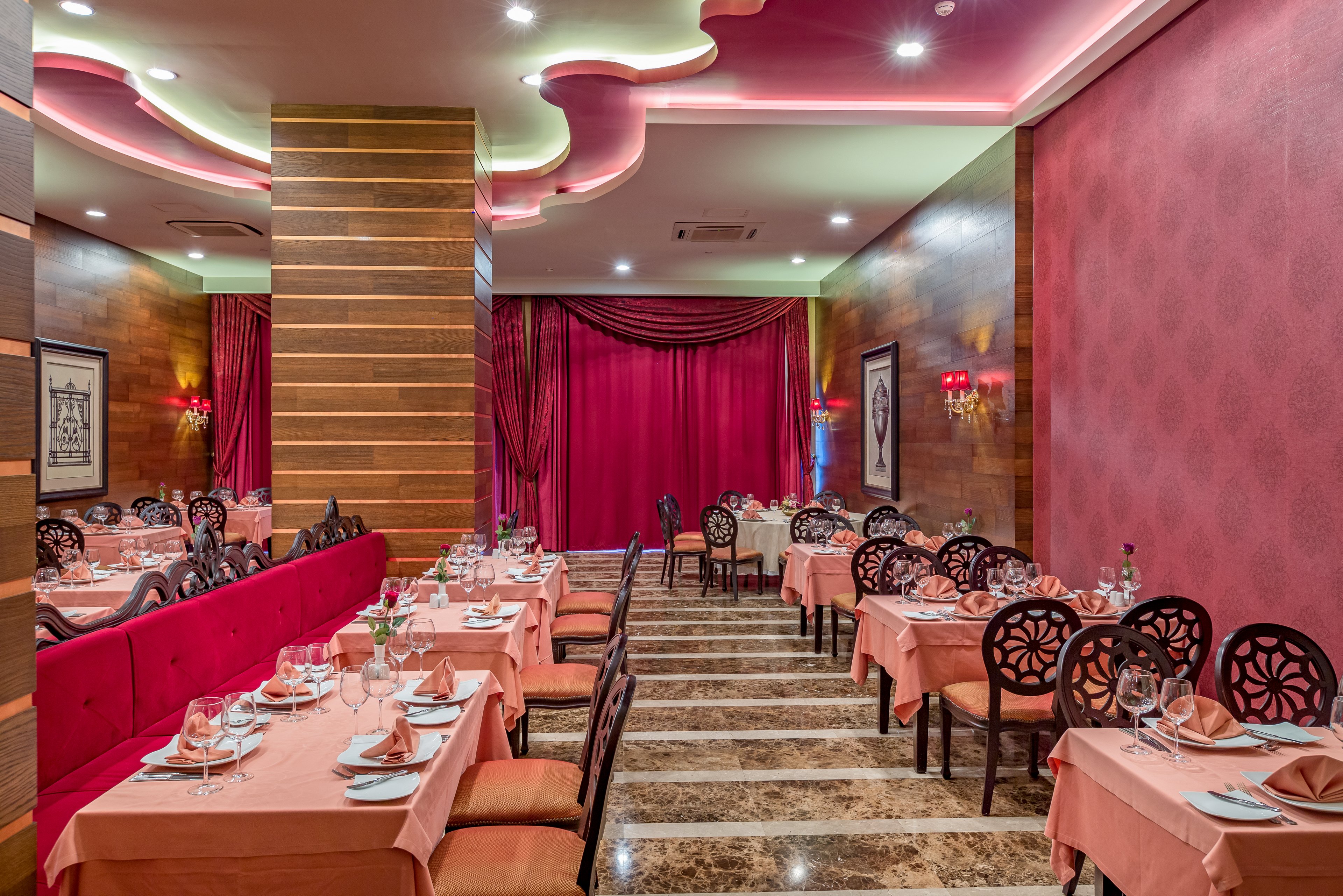 Royal Holiday Palace