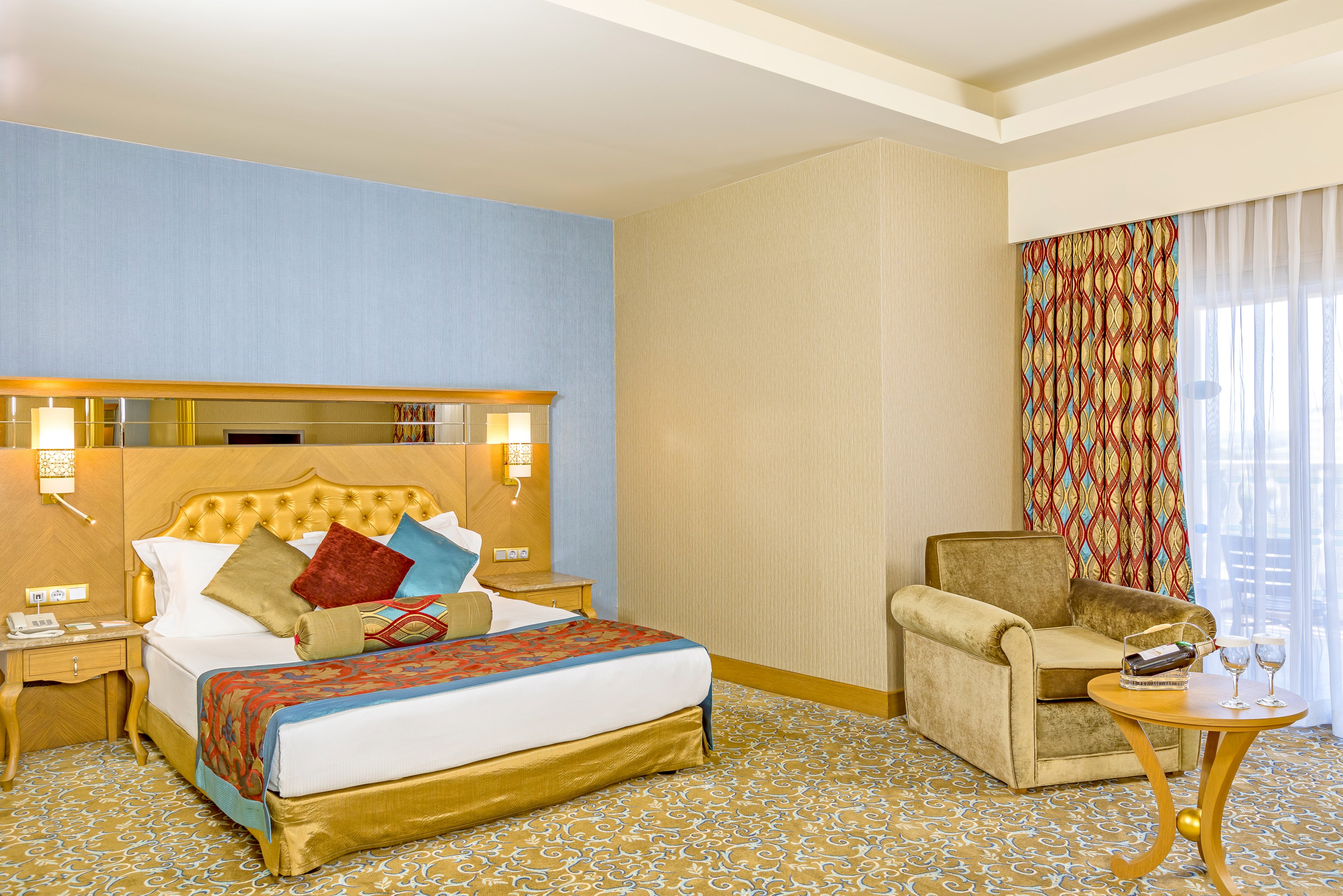 Royal Holiday Palace