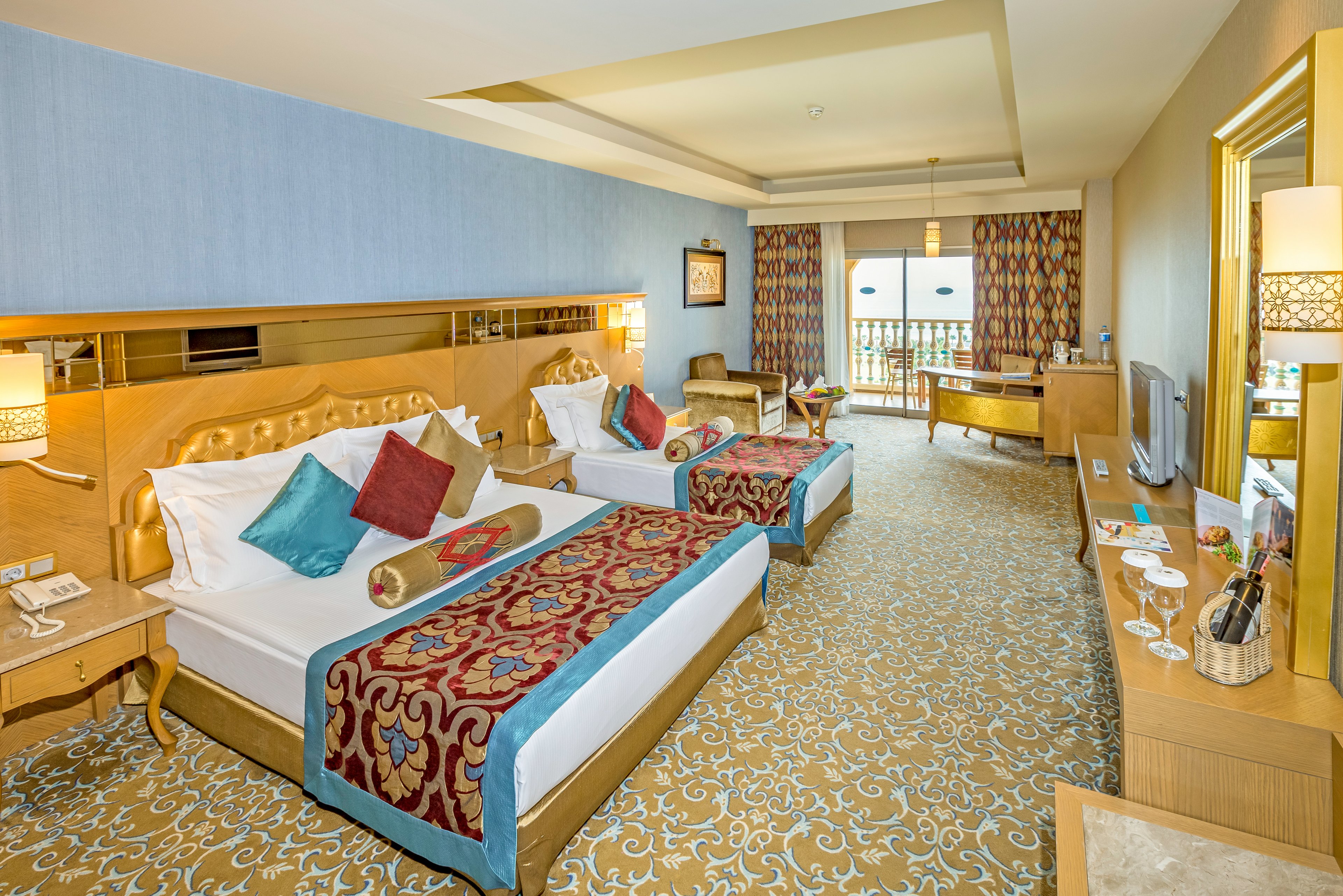 Royal Holiday Palace