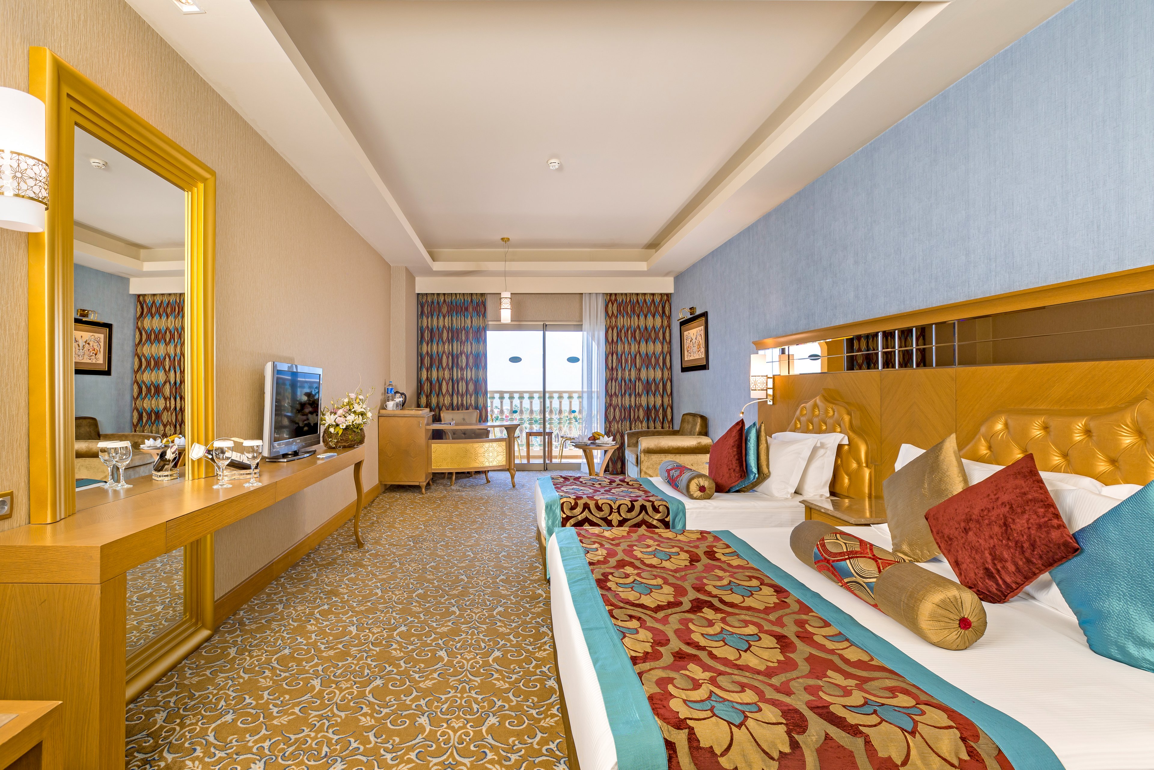 Royal Holiday Palace