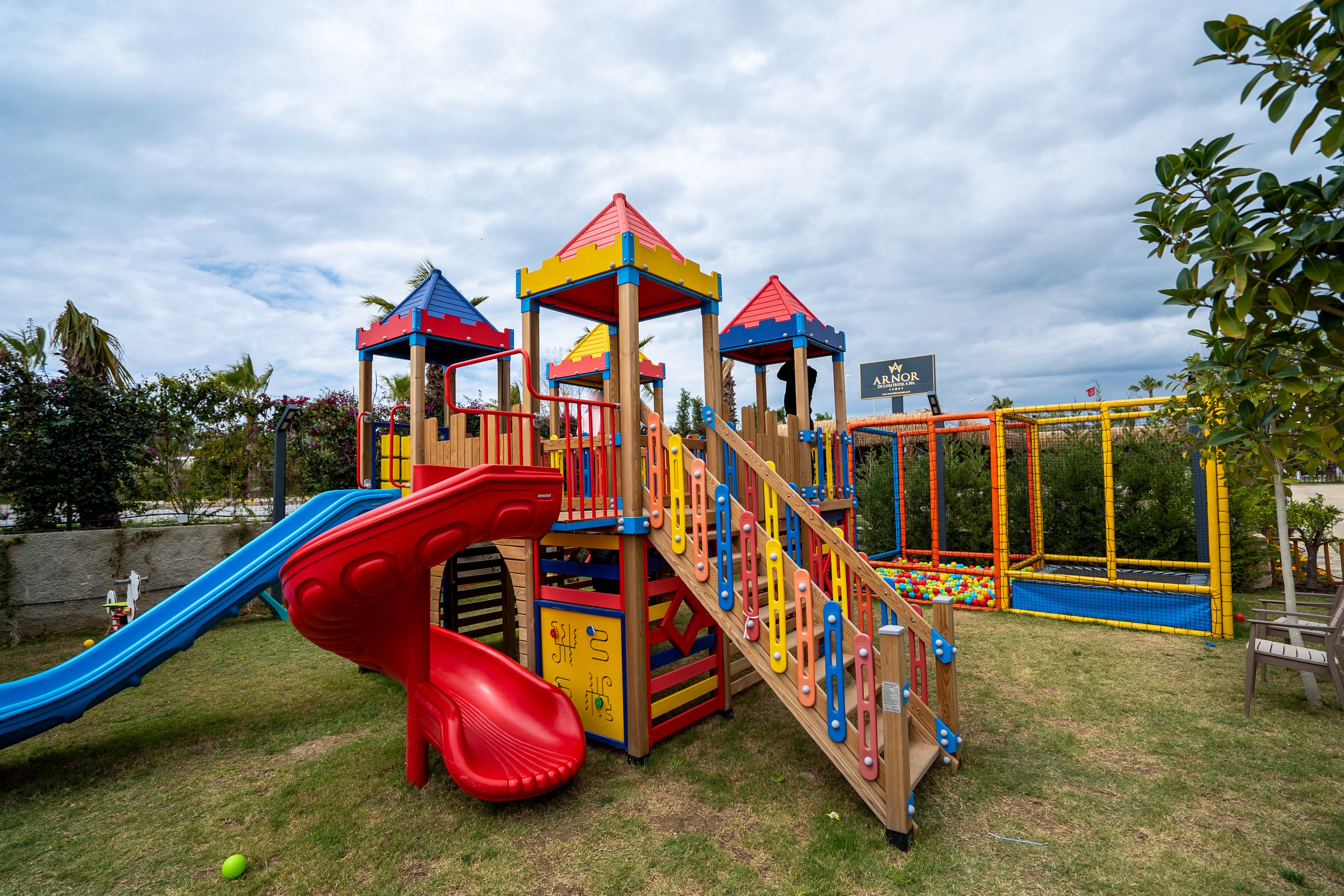 Arnor Deluxe Hotel & Spa